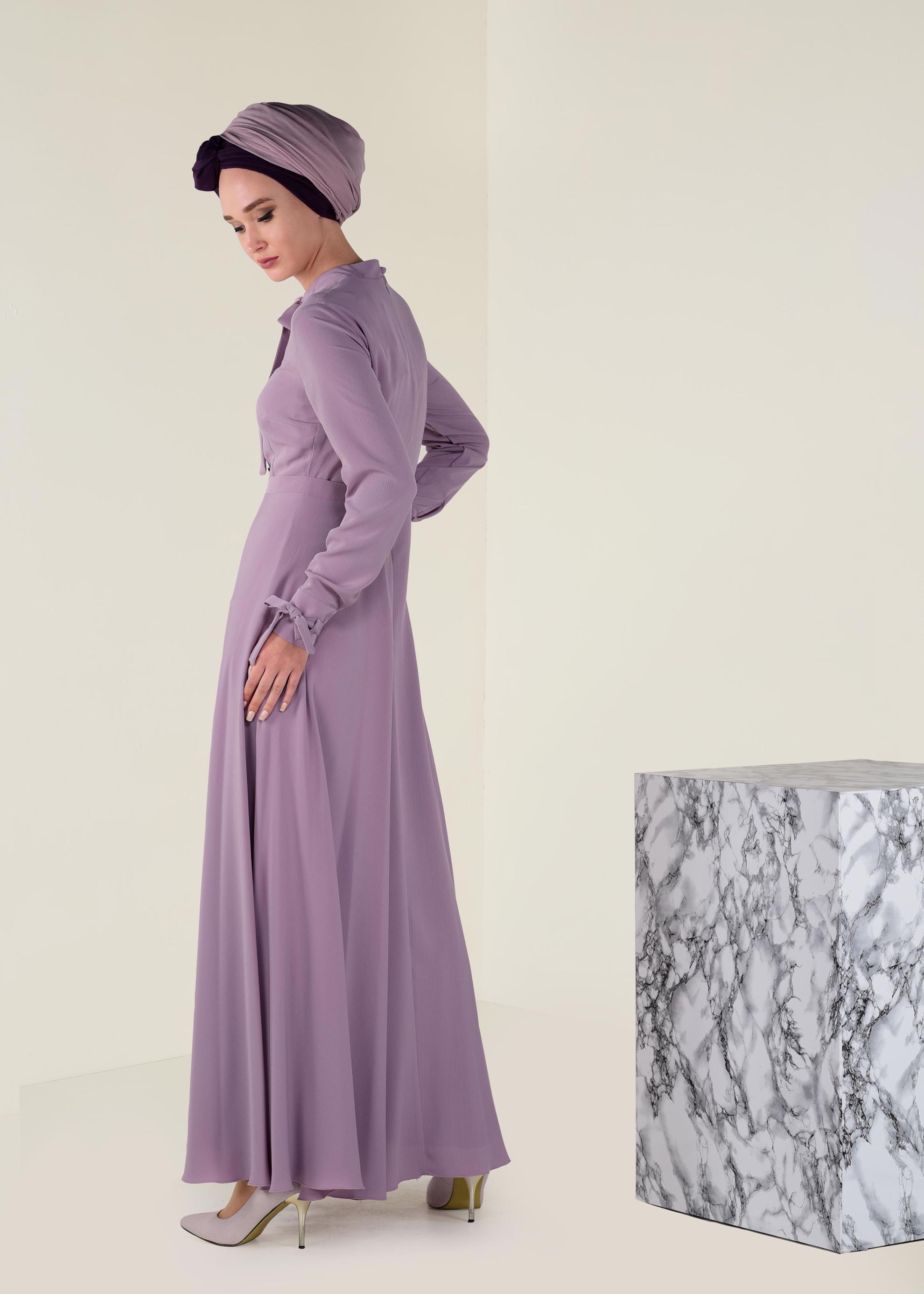 Tesettür giyim PEMBE YAKASI BAĞCIKLI FERMUARLI ELBİSE 4256