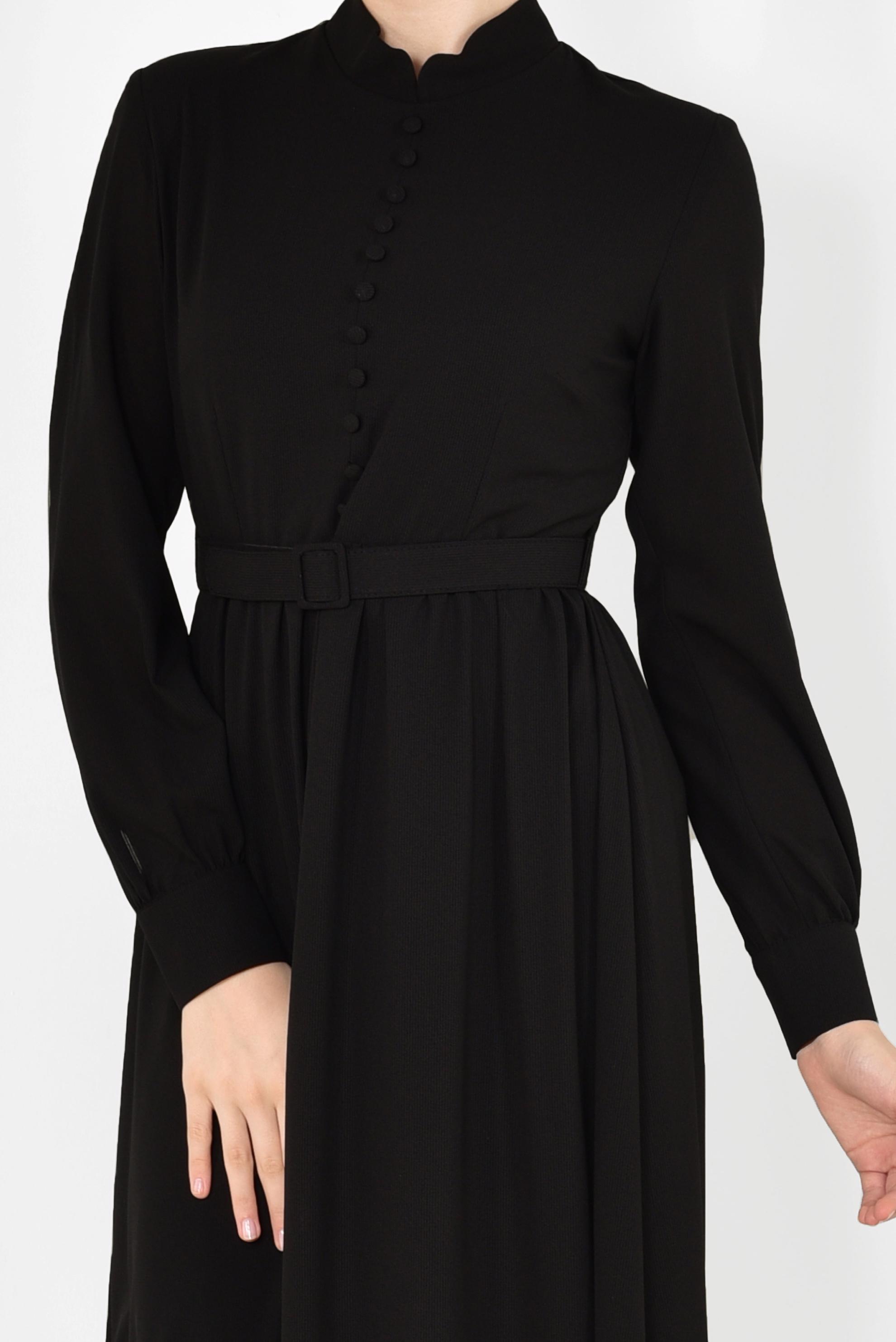 Tesettür giyim SİYAH HAKİM YAKA KEMERLİ ELBİSE 4259