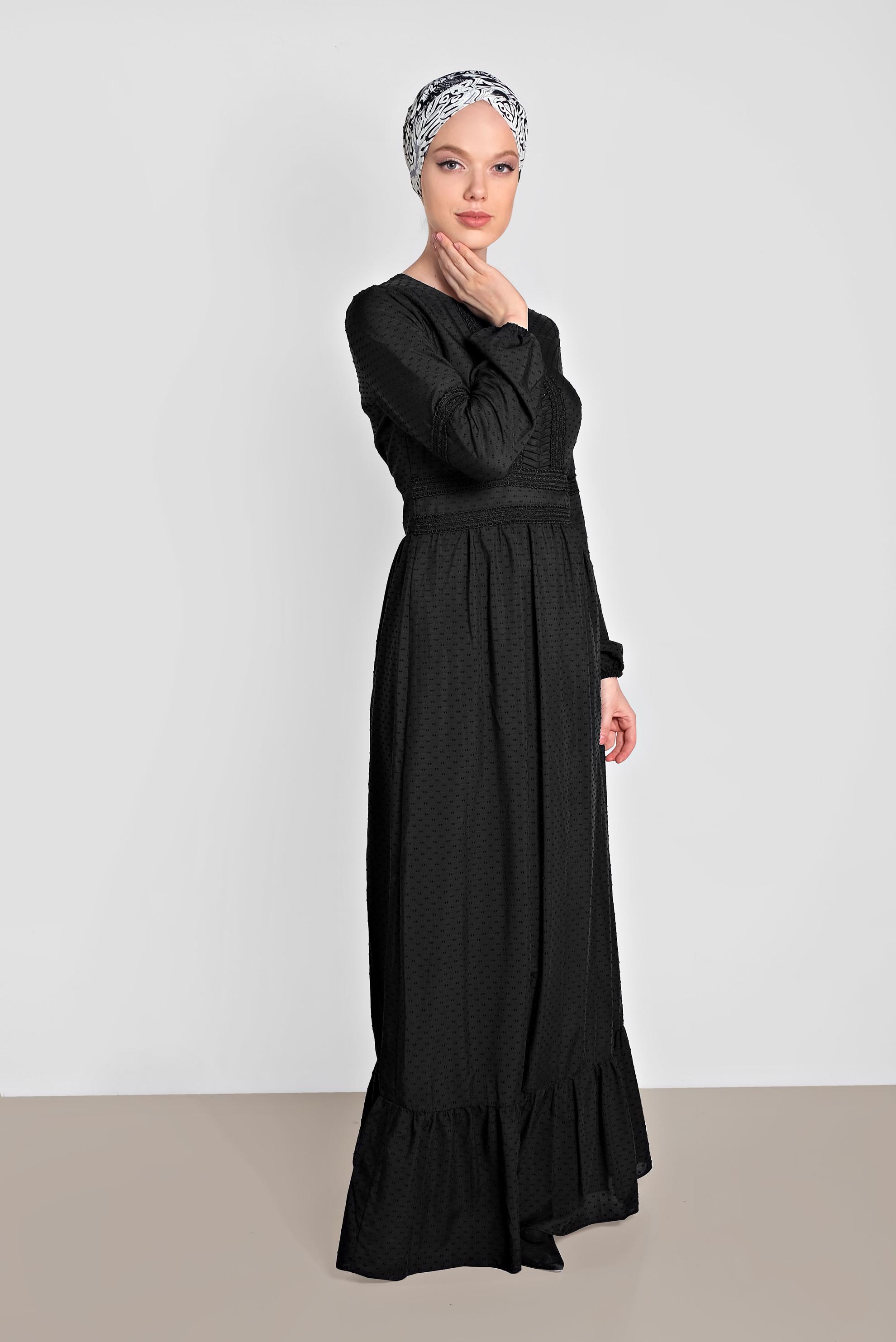 Tesettür giyim SİYAH BİLEKLERİ LASTİKLİ GÜPÜR DETAYLI ELBİSE 4278 