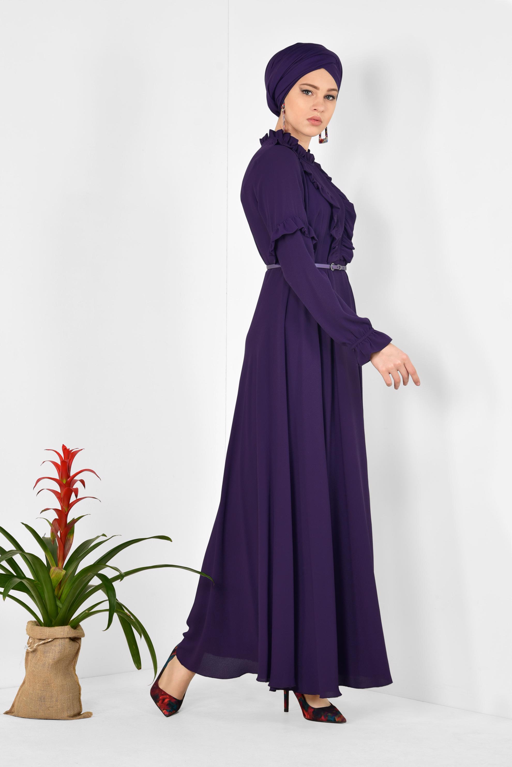 Tesettür giyim MOR YAKASI VE KOLLARI FIRFIRLI ŞİFON ELBİSE 4306 