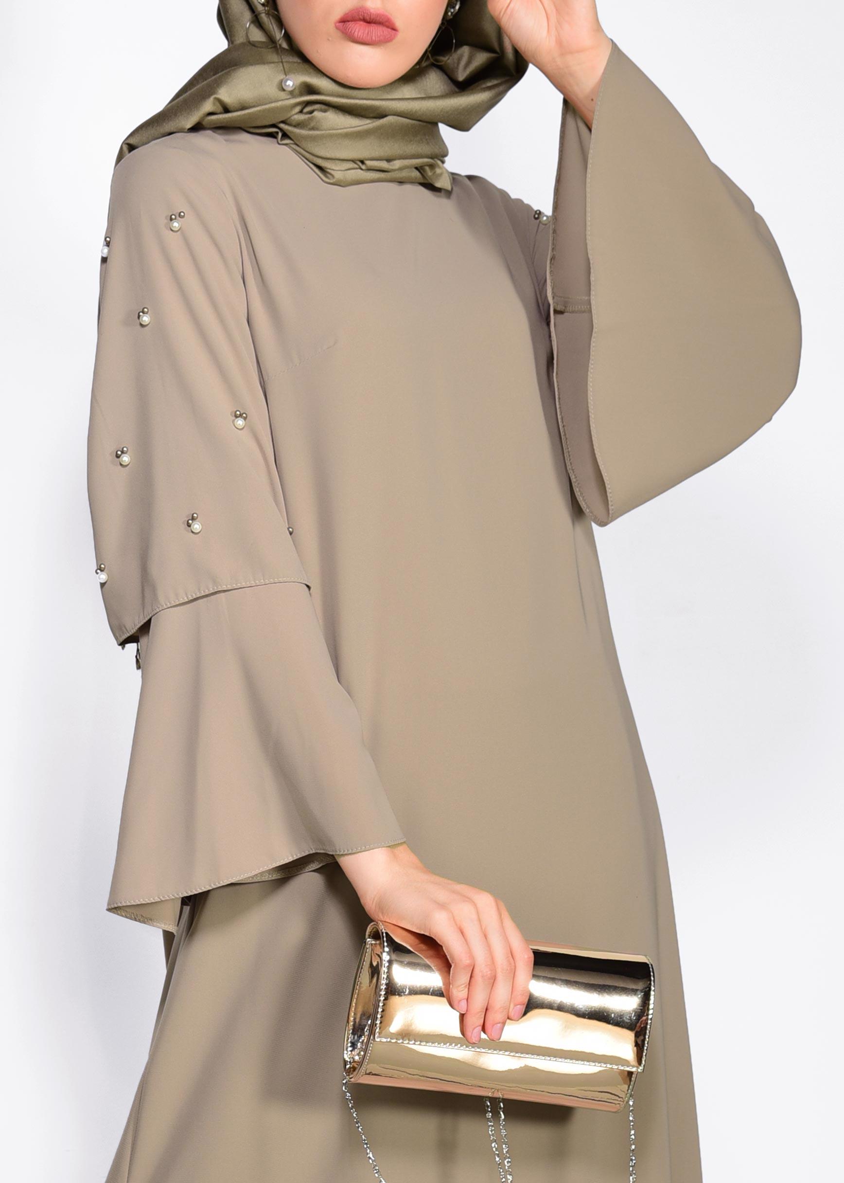 Tesettür giyim BEJ GENİŞ KOLLU BONCUKLU SALAŞ ELBİSE 4310