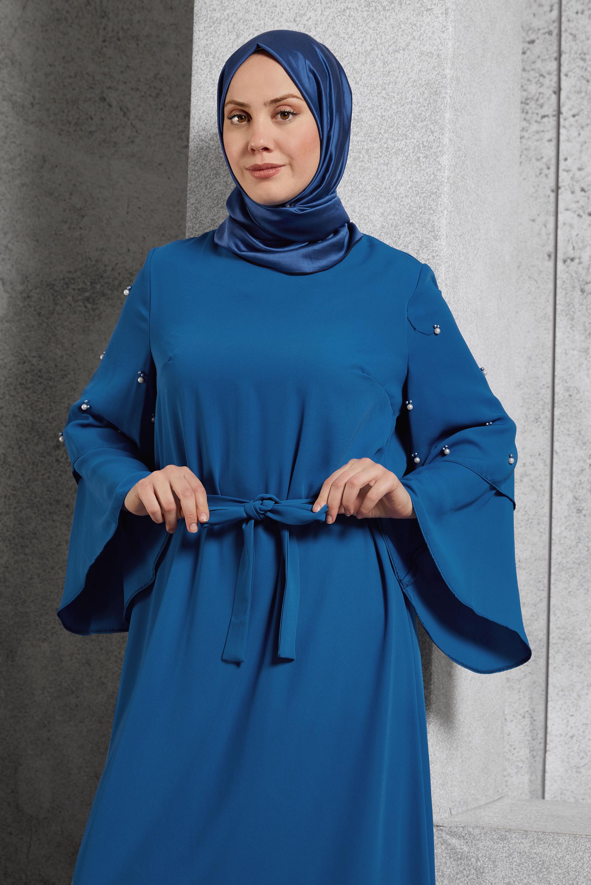 Tesettür giyim LACİVERT GENİŞ KOLLU BONCUKLU SALAŞ ELBİSE 4310