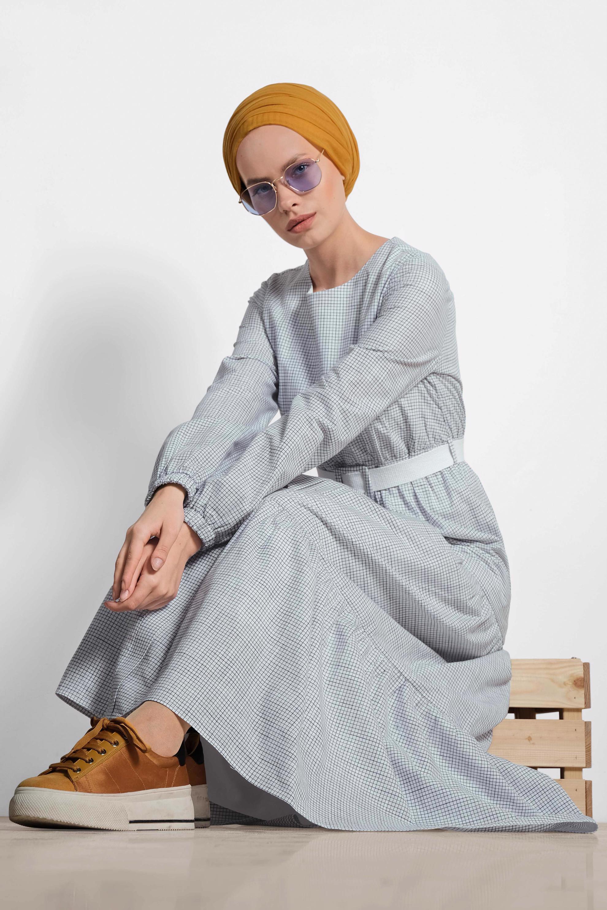 Tesettür giyim BEYAZ ÖNDEN DÜĞMELİ BELİ KEMERLİ ELBİSE 4335