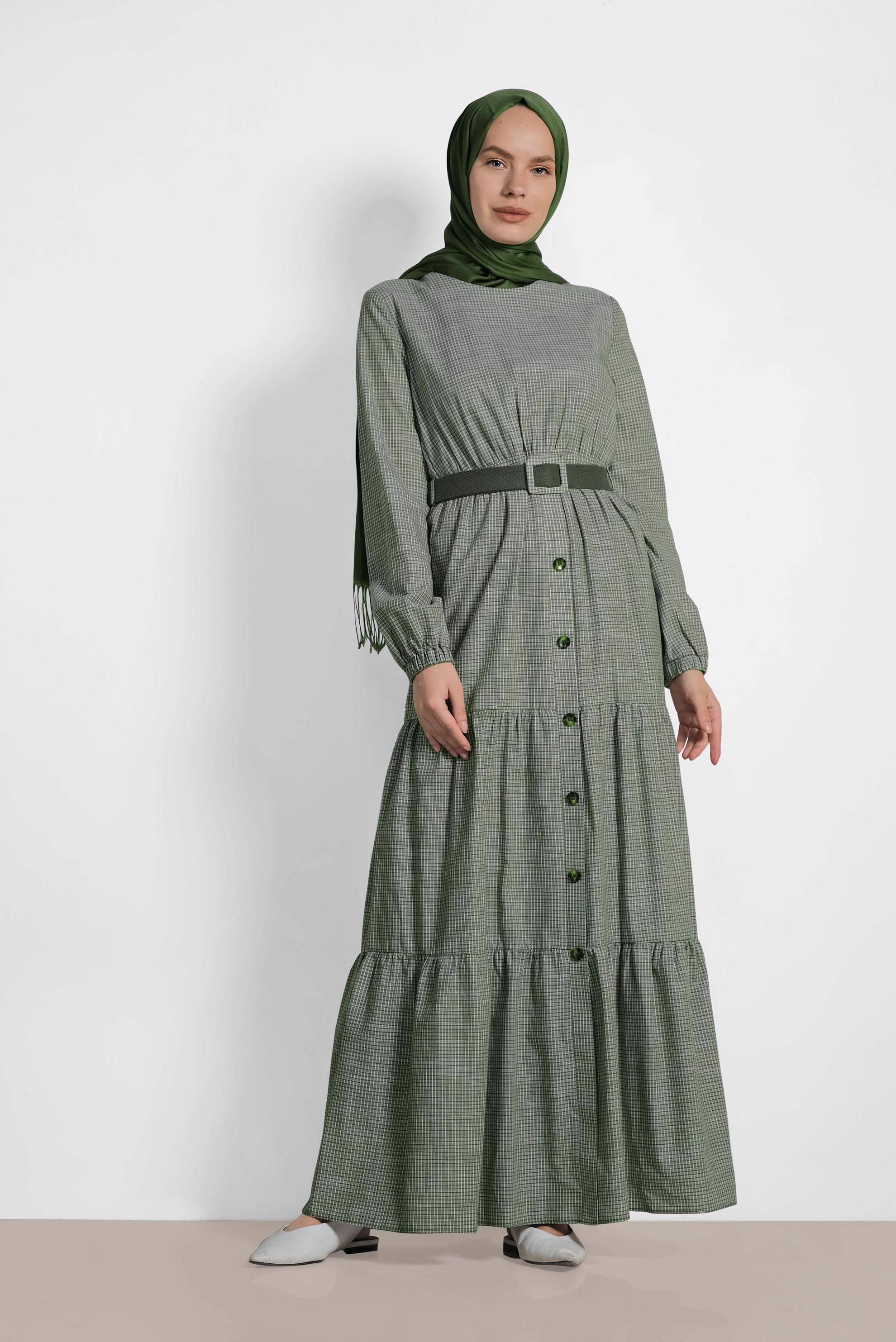 Tesettür giyim HAKİ ÖNDEN DÜĞMELİ BELİ KEMERLİ ELBİSE 4335