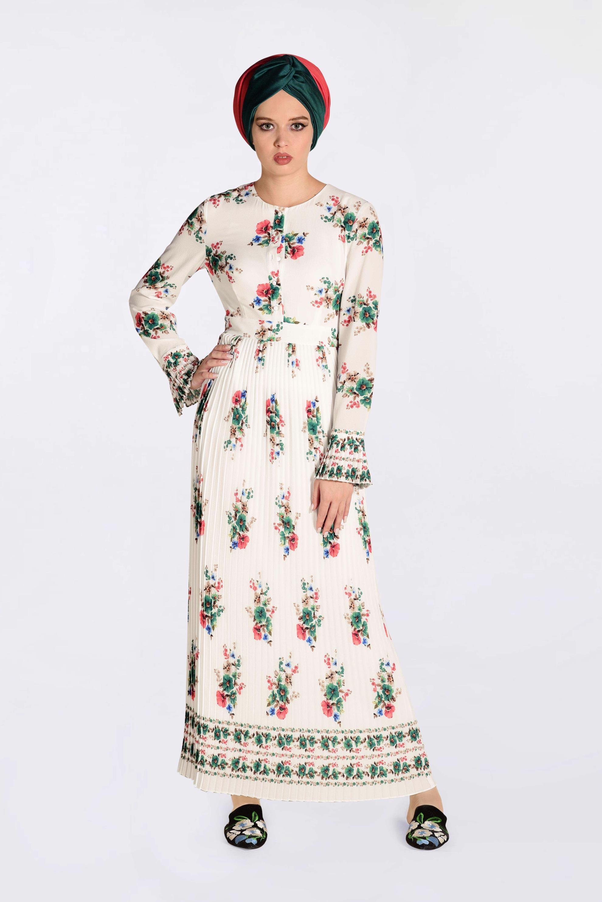 Tesettür giyim YEŞİL ÇİÇEK DESENLİ PİLİSELİ ELBİSE 4342