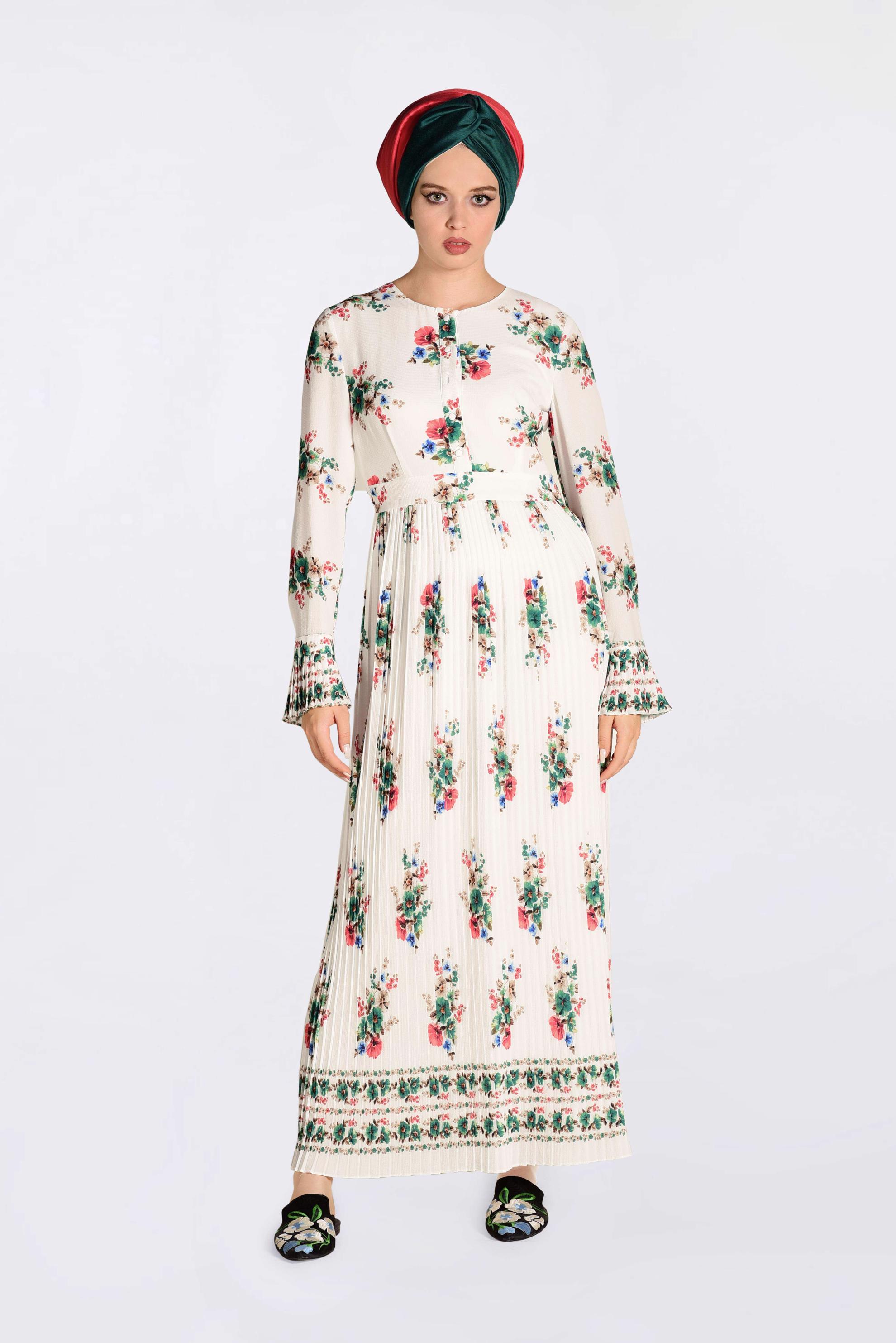 Tesettür giyim YEŞİL ÇİÇEK DESENLİ PİLİSELİ ELBİSE 4342