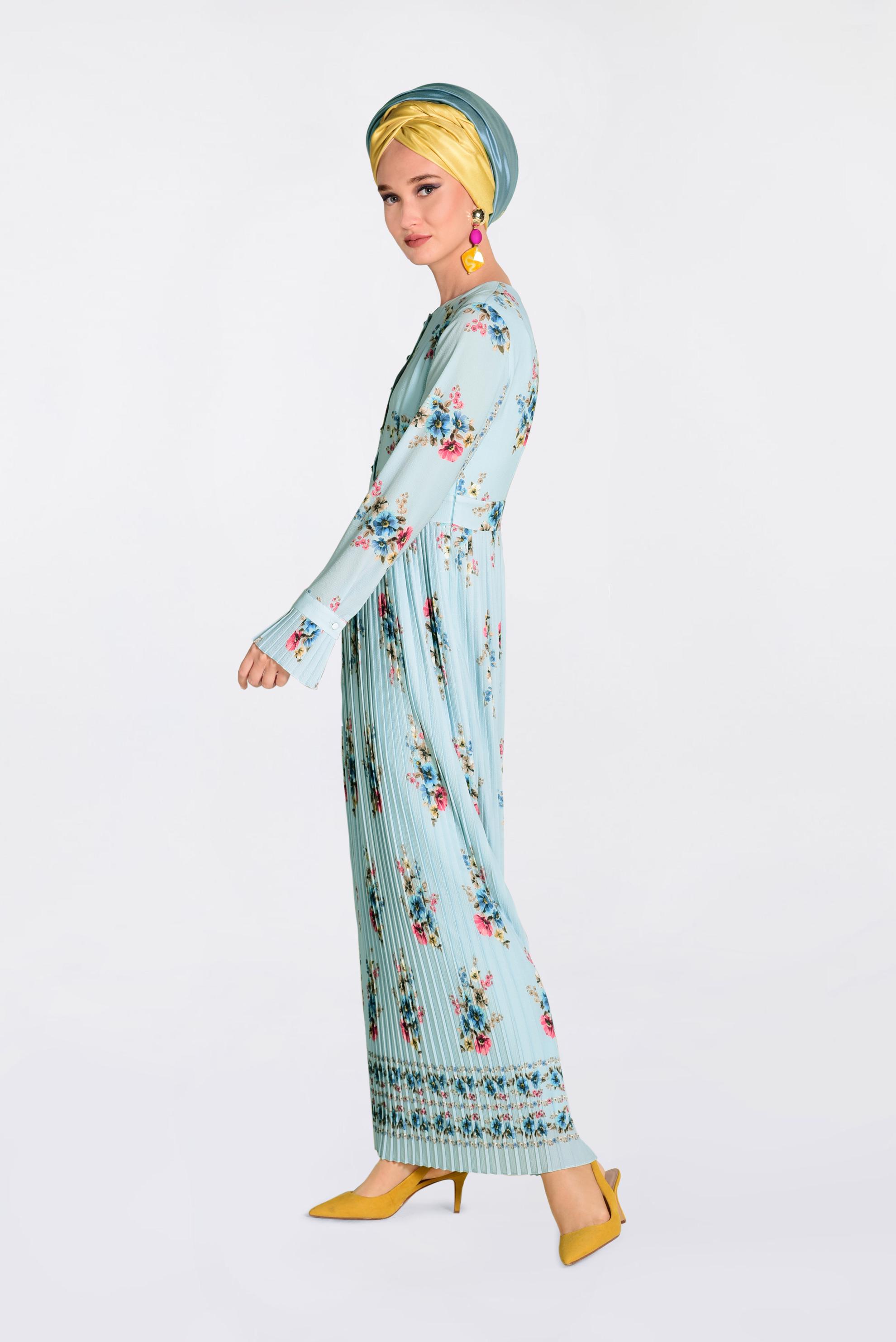 Tesettür giyim MAVİ ÇİÇEK DESENLİ PİLİSELİ ELBİSE 4342