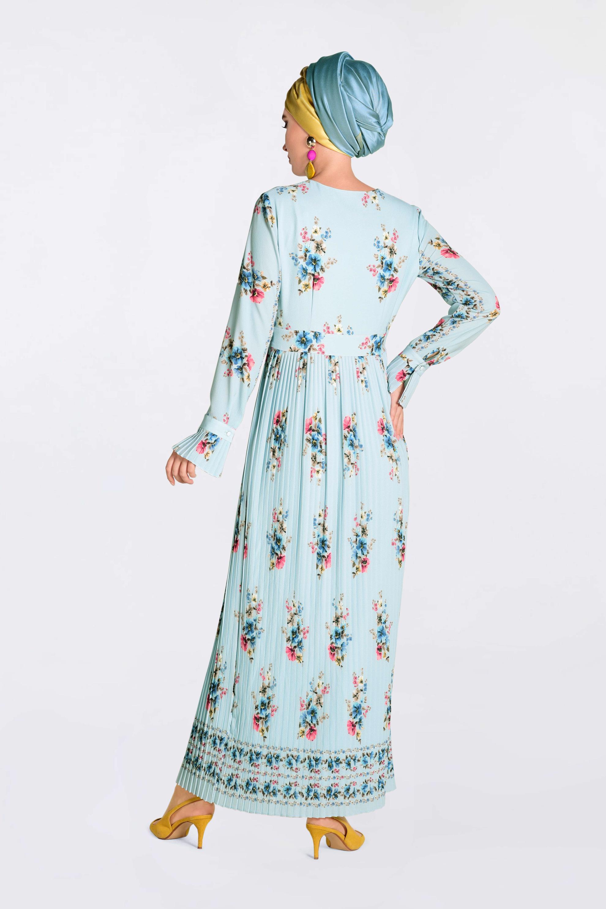 Tesettür giyim MAVİ ÇİÇEK DESENLİ PİLİSELİ ELBİSE 4342