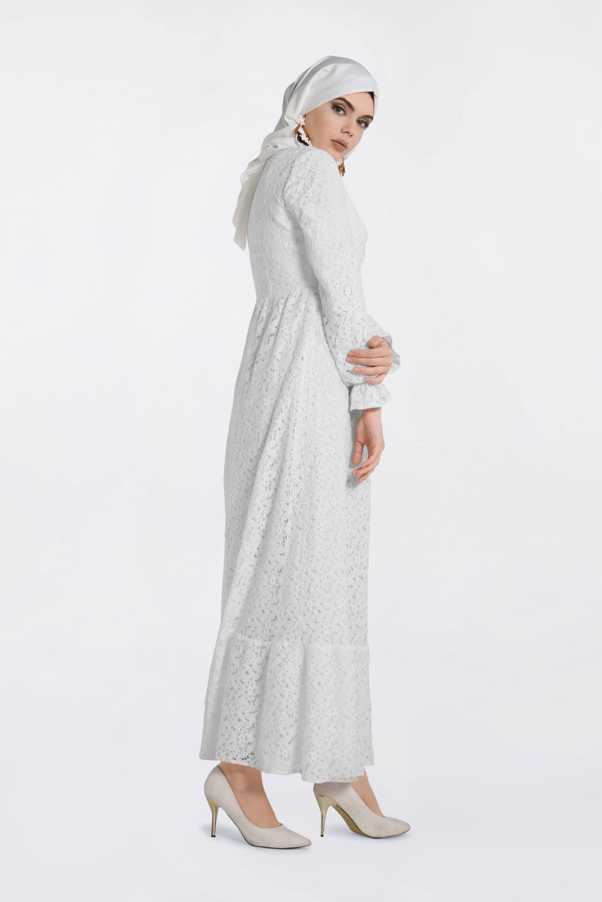 Tesettür giyim BEYAZ YUVARLAK YAKA DANTELLİ ELBİSE 4390