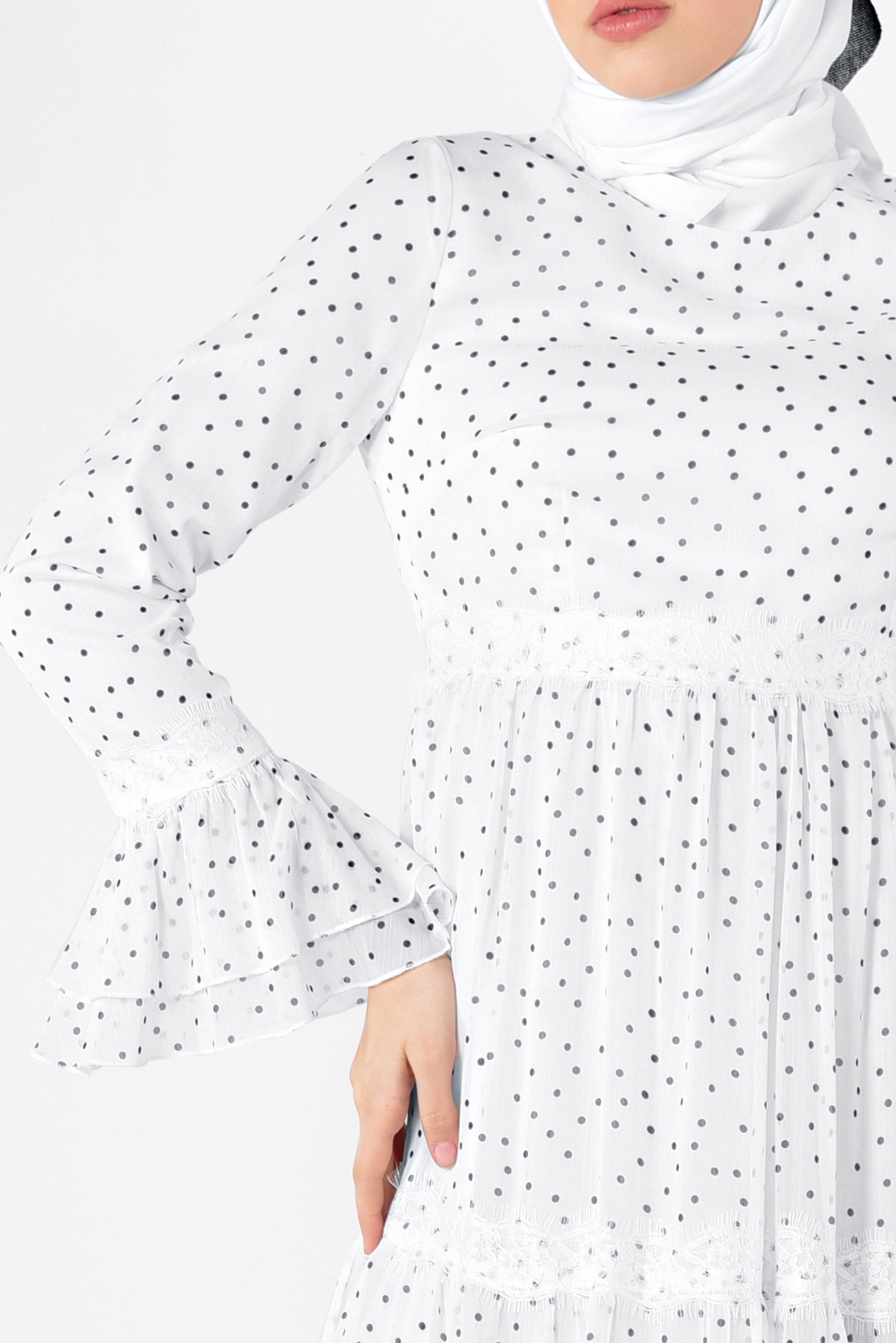 Tesettür giyim BEYAZ DANTEL DETAYLI PUANTİYELİ ELBİSE  4392