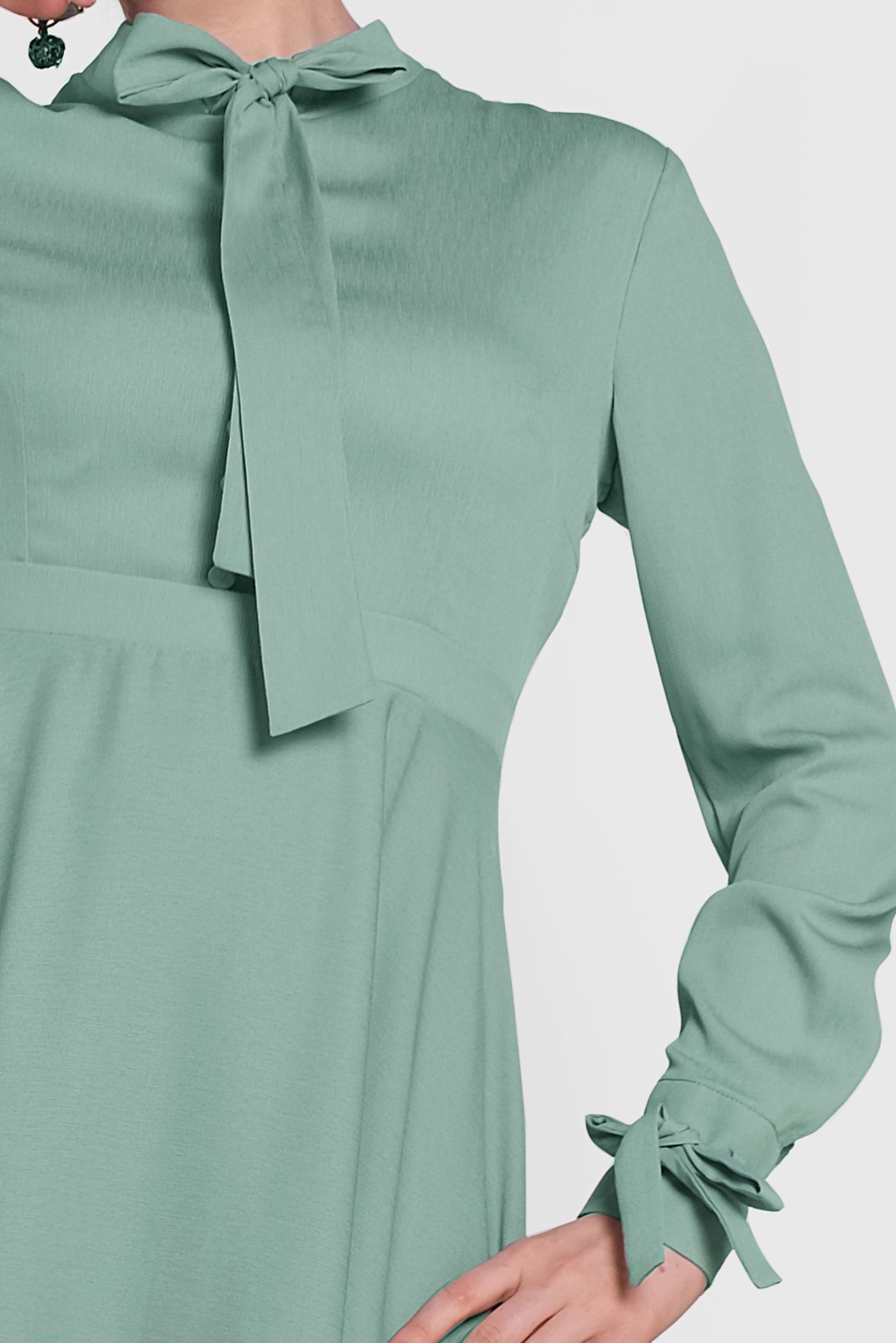 Tesettür giyim YEŞİL KOLLARI VE YAKASI BAĞCIK DETAYLI ELBİSE 4484