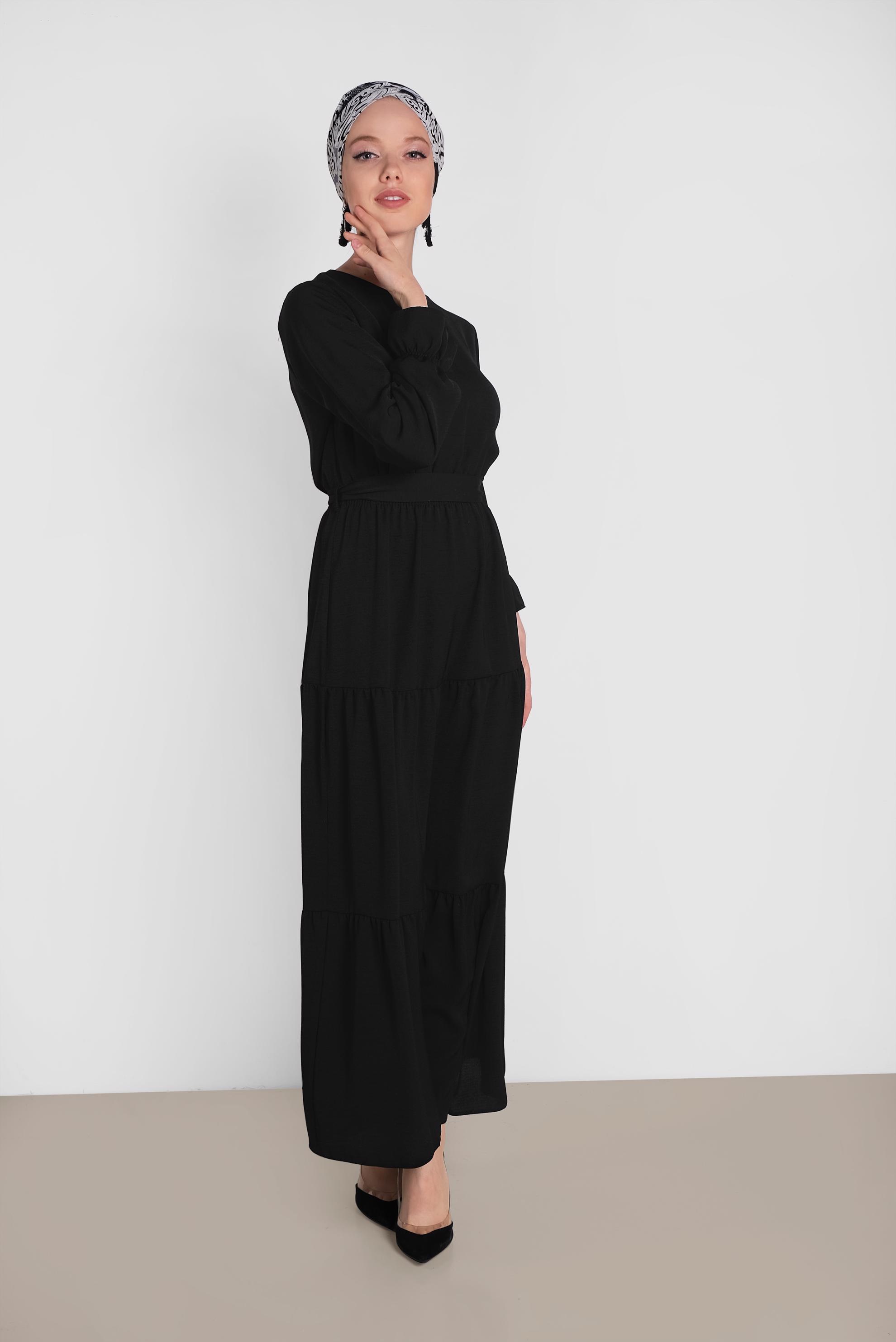 Tesettür giyim SİYAH  MANŞETLERİ LASTİKLİ BELİ KUŞAKLI ELBİSE 4488 