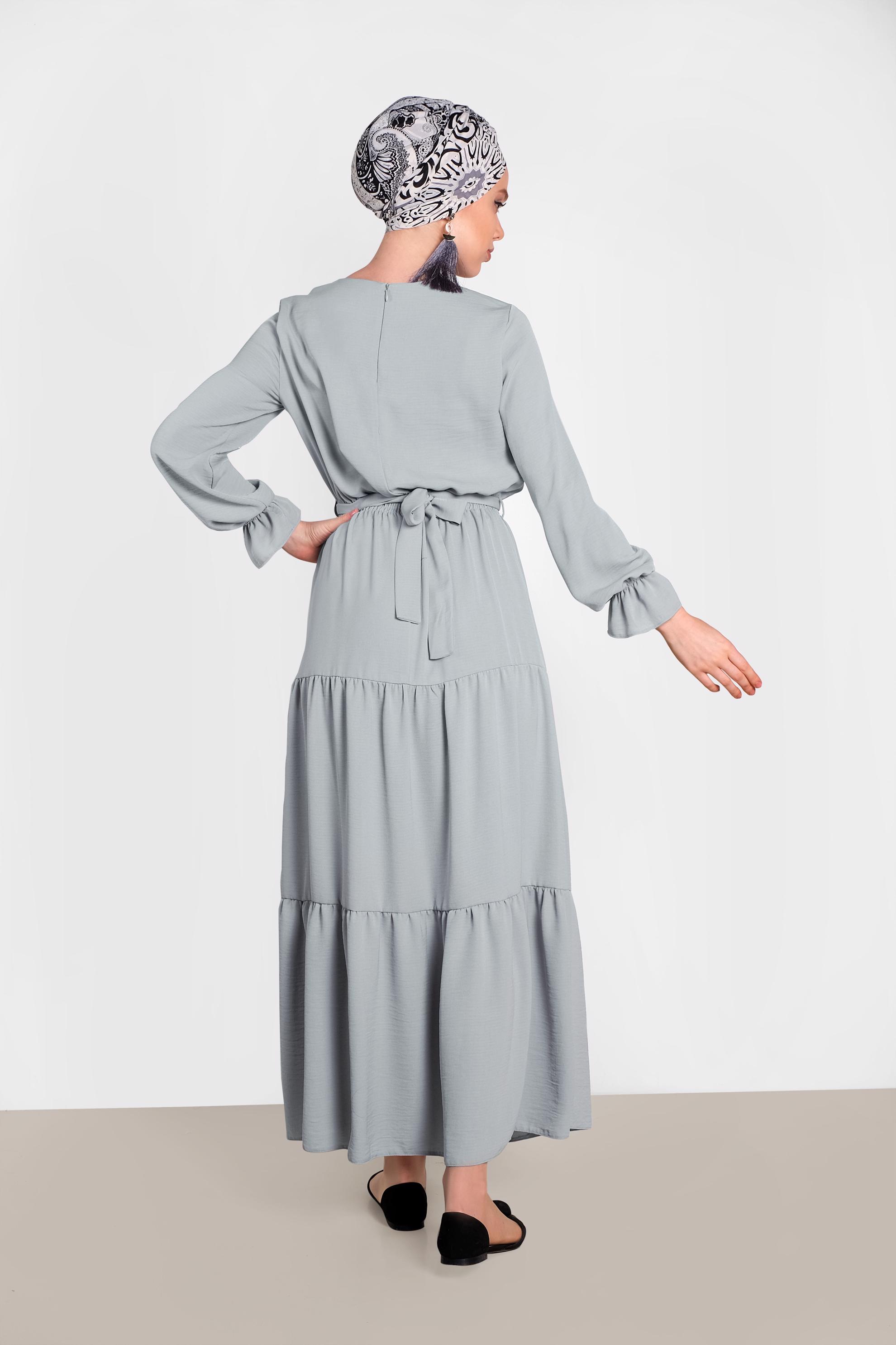 Tesettür giyim GRİ  MANŞETLERİ LASTİKLİ BELİ KUŞAKLI ELBİSE 4488 