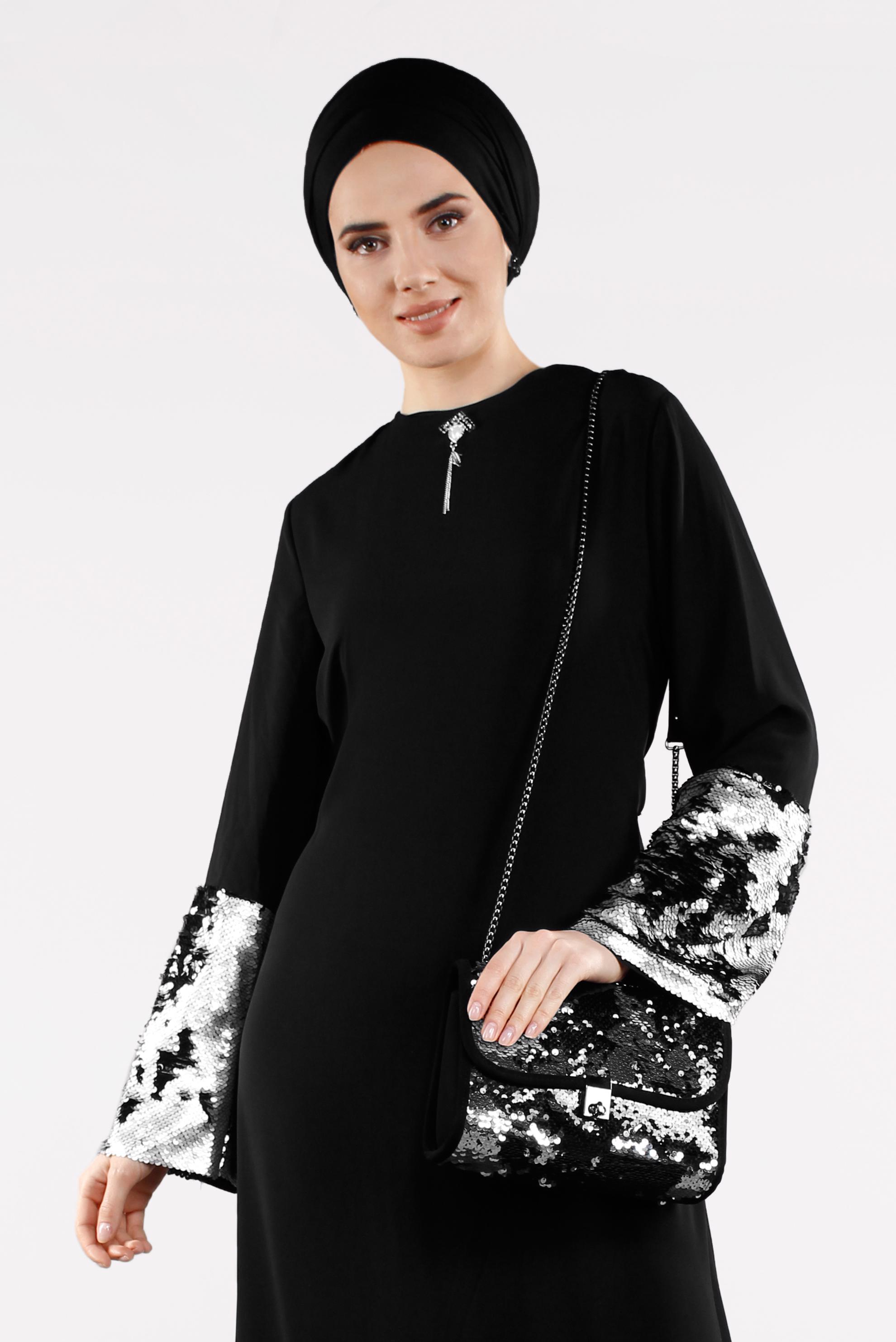 Tesettür giyim SİYAH ETEK UCU VE KOLU PAYETLİ ELBİSE  4496