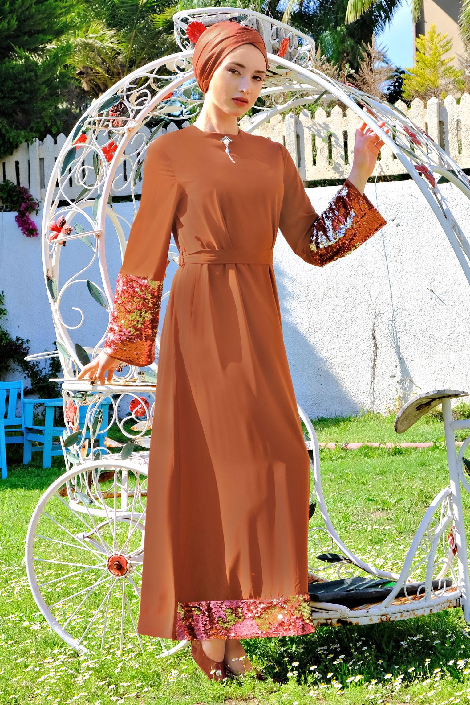 Tesettür giyim TURUNCU ETEK UCU VE KOLU PAYETLİ ELBİSE  4496