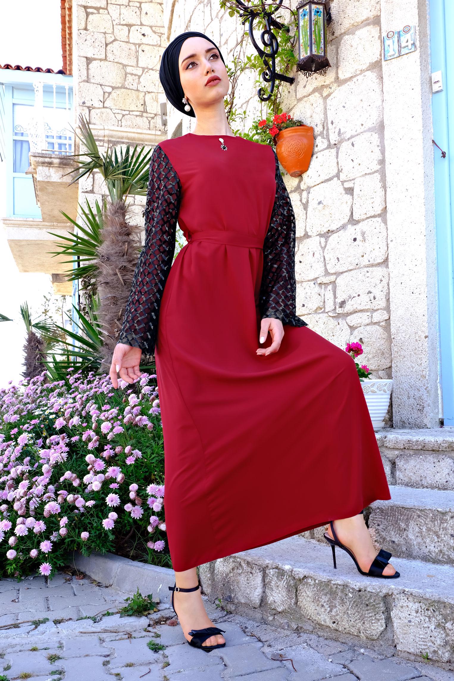 Tesettür giyim KIRMIZI KOLLARI BAKLAVA DESENLİ ELBİSE 4500 