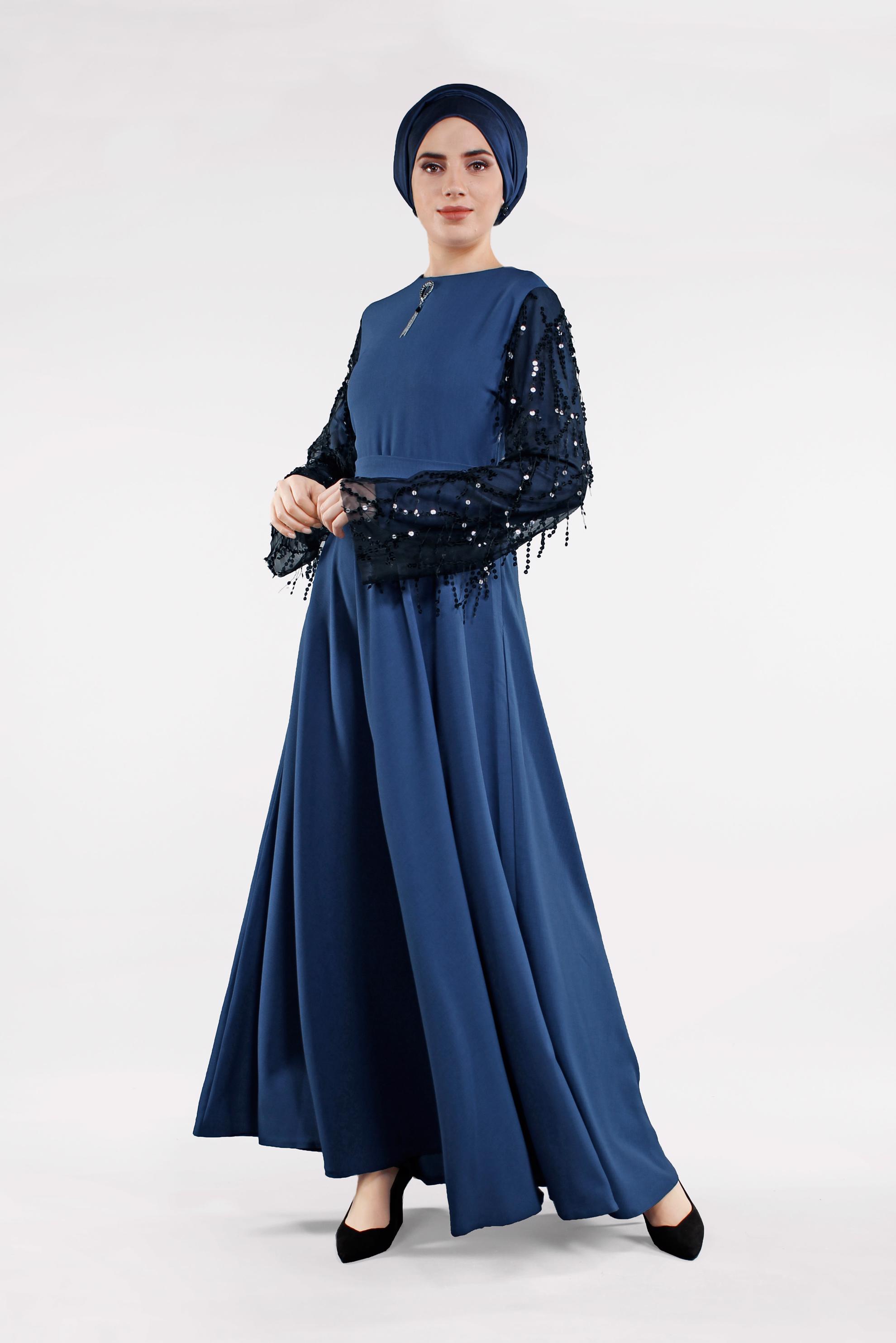 Tesettür giyim LACİVERT KOLLARI PULLU BROŞLU ELBİSE 4501