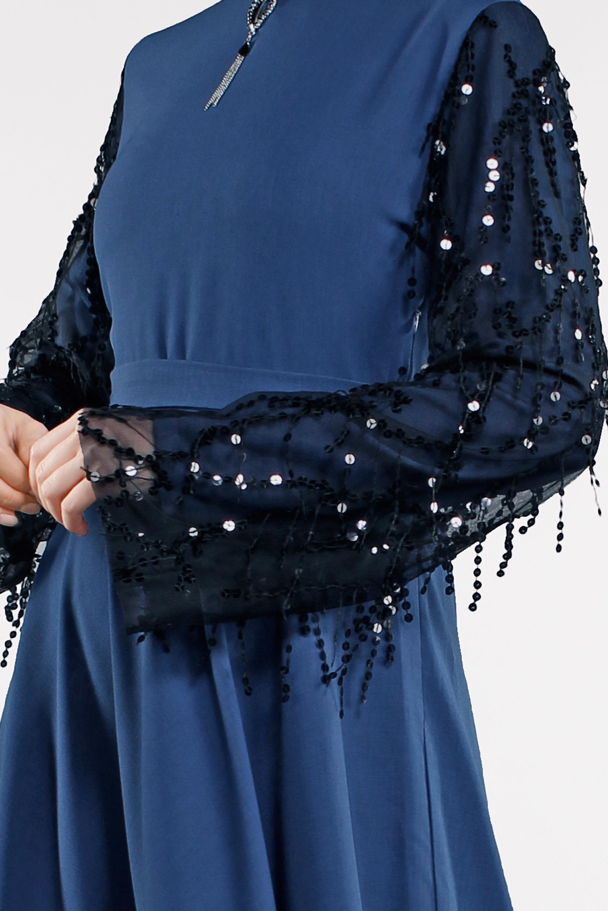 Tesettür giyim LACİVERT KOLLARI PULLU BROŞLU ELBİSE 4501