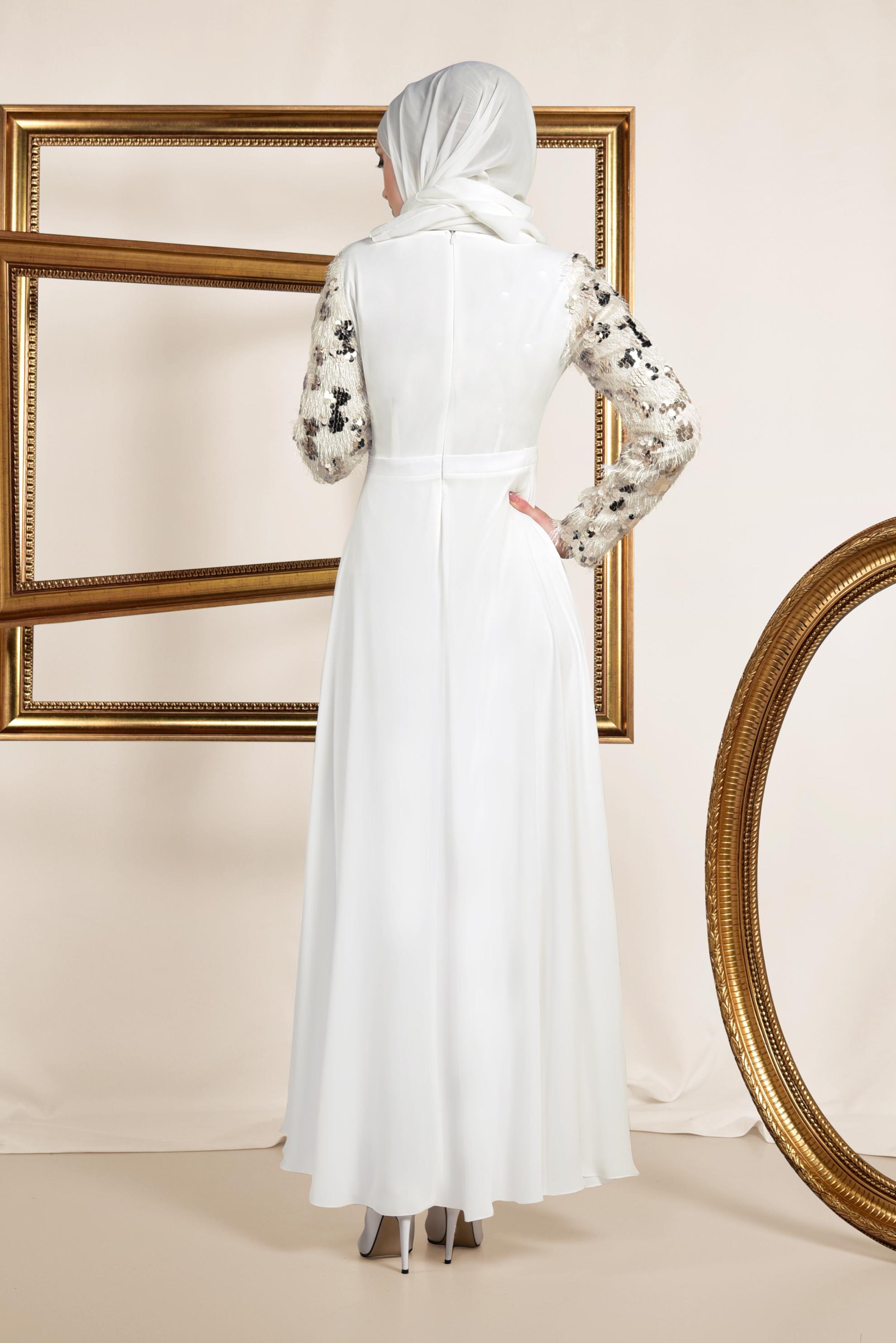 Tesettür giyim BEYAZ KOLLARI PUL PAYET VE SAÇAKLI ELBİSE 4891