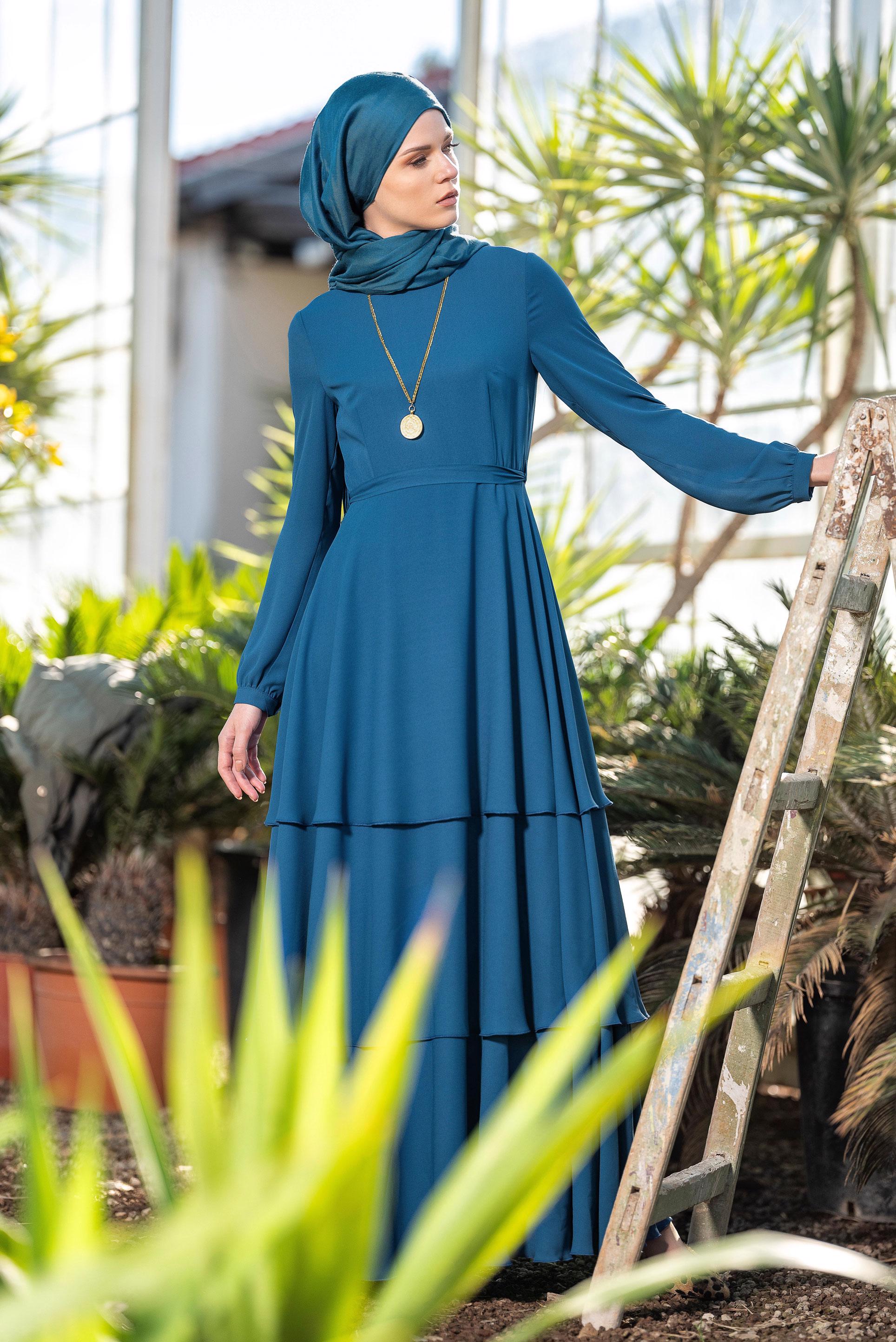 Tesettür giyim LACİVERT KATKAT VOLANLI BELİ BAĞCIKLI ELBİSE 4926