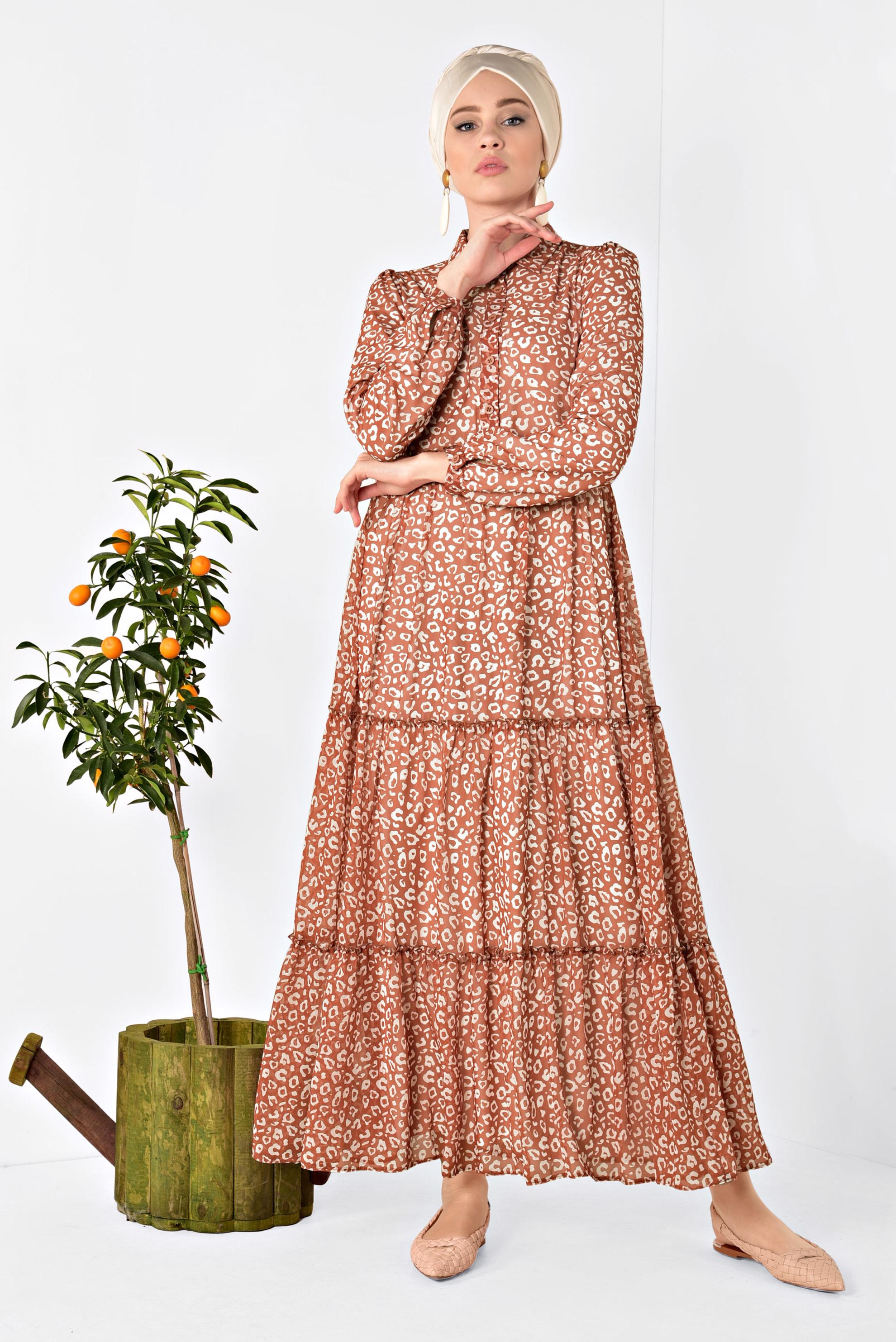 Tesettür giyim TURUNCU DESENLİ VE VOLANLI SALAŞ ELBİSE 4933