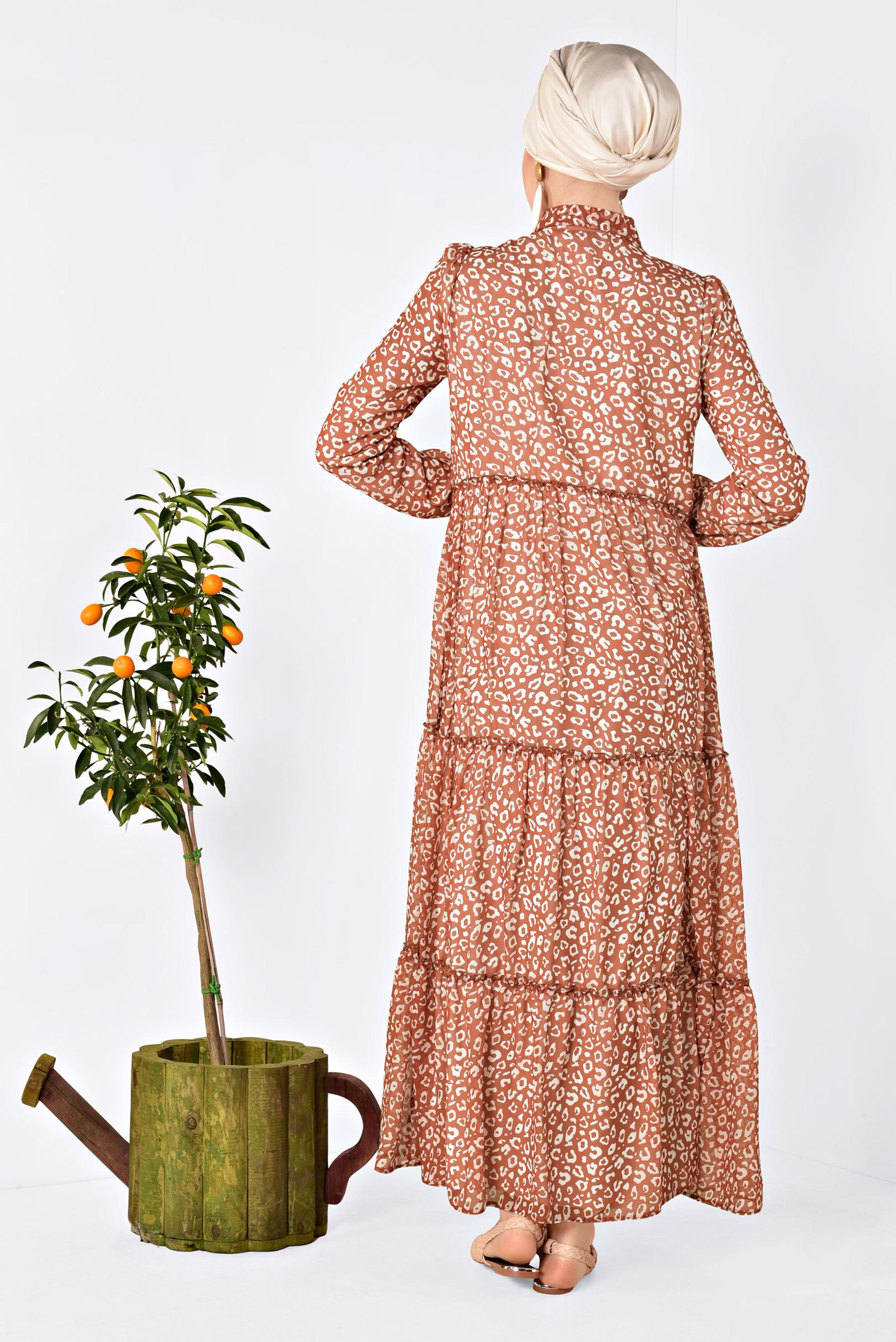 Tesettür giyim TURUNCU DESENLİ VE VOLANLI SALAŞ ELBİSE 4933