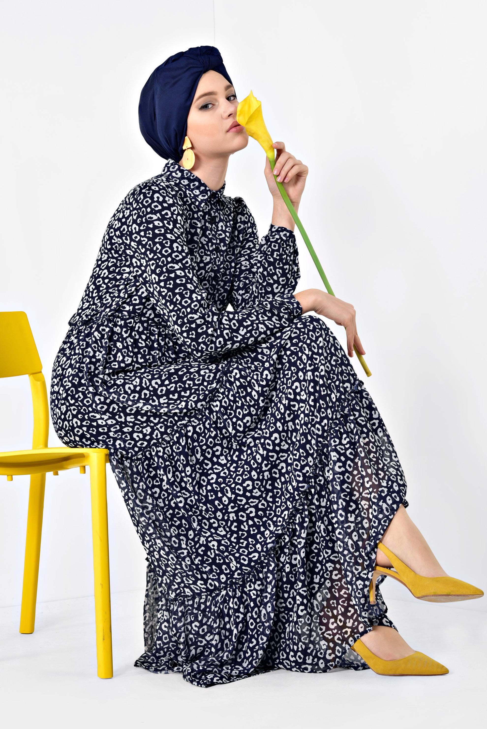 Tesettür giyim LACİVERT DESENLİ VE VOLANLI SALAŞ ELBİSE 4933