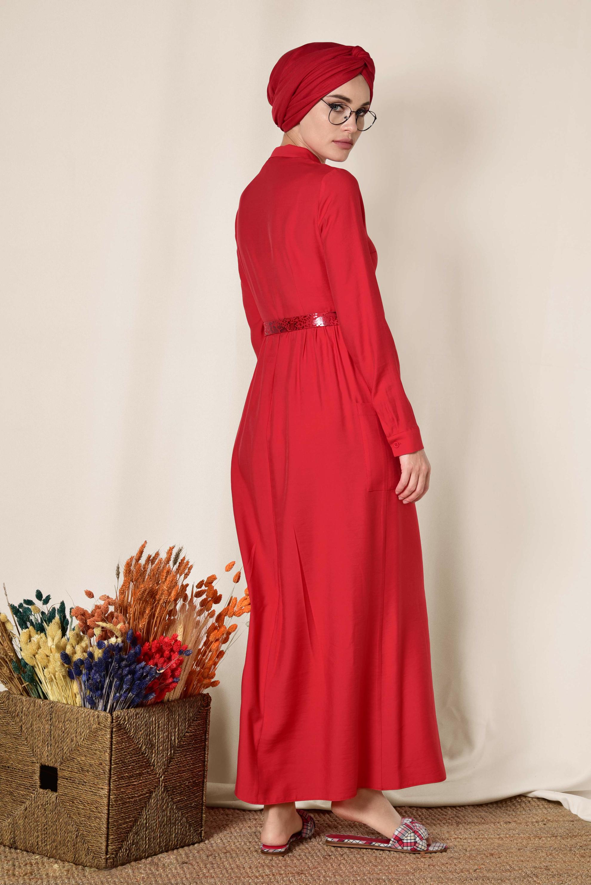Tesettür giyim KIRMIZI CEP VE KEMER DETAYLI ELBİSE 4992 