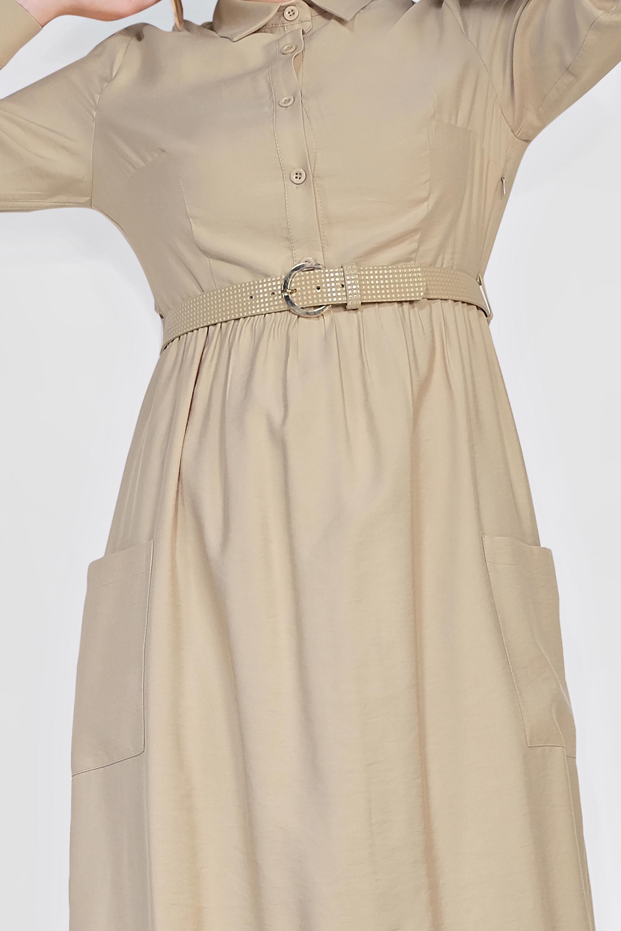 Tesettür giyim BEJ CEP VE KEMER DETAYLI ELBİSE 4992 