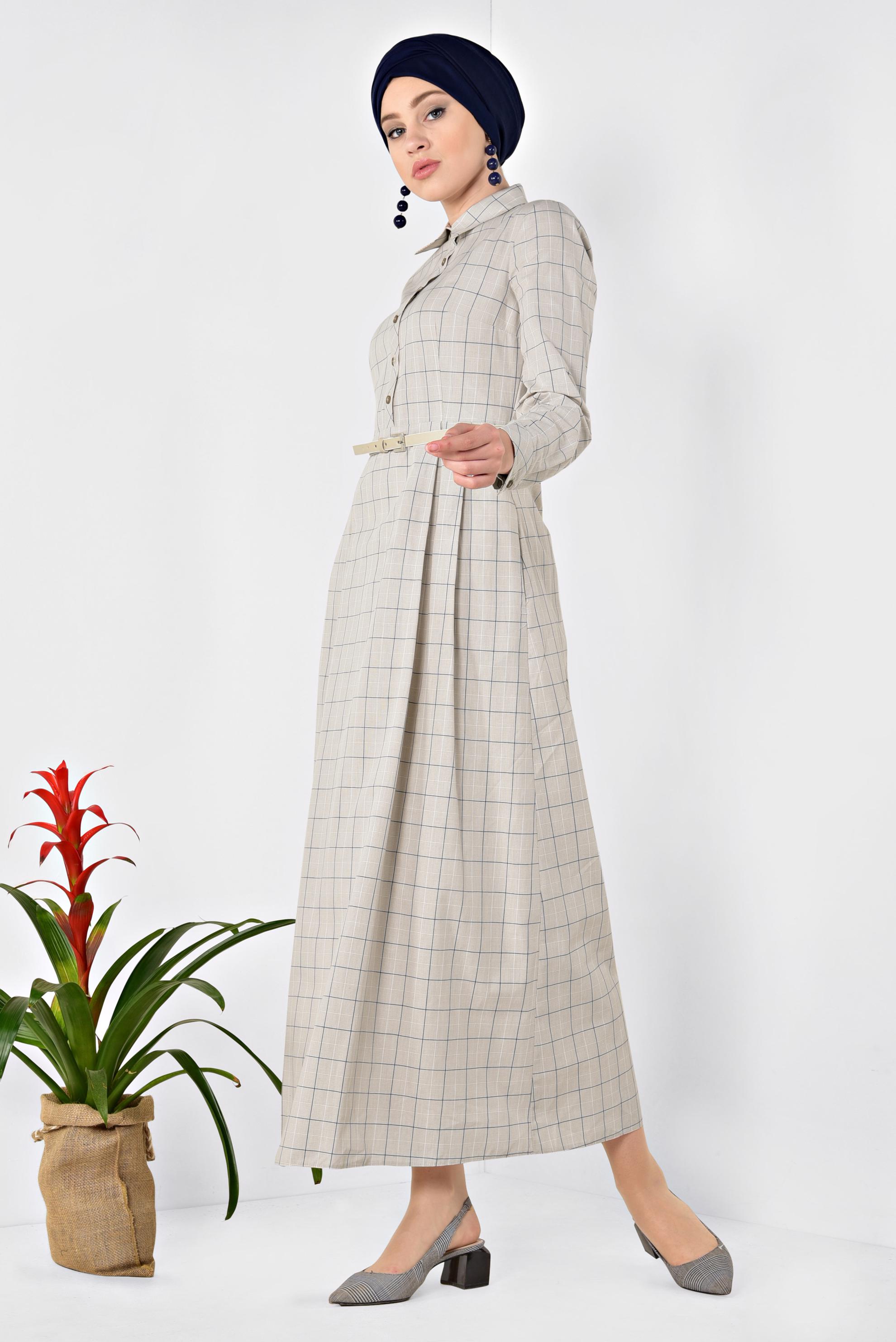 Tesettür giyim BEJ KARE DESENLİ PAMUKLU ELBİSE 4993