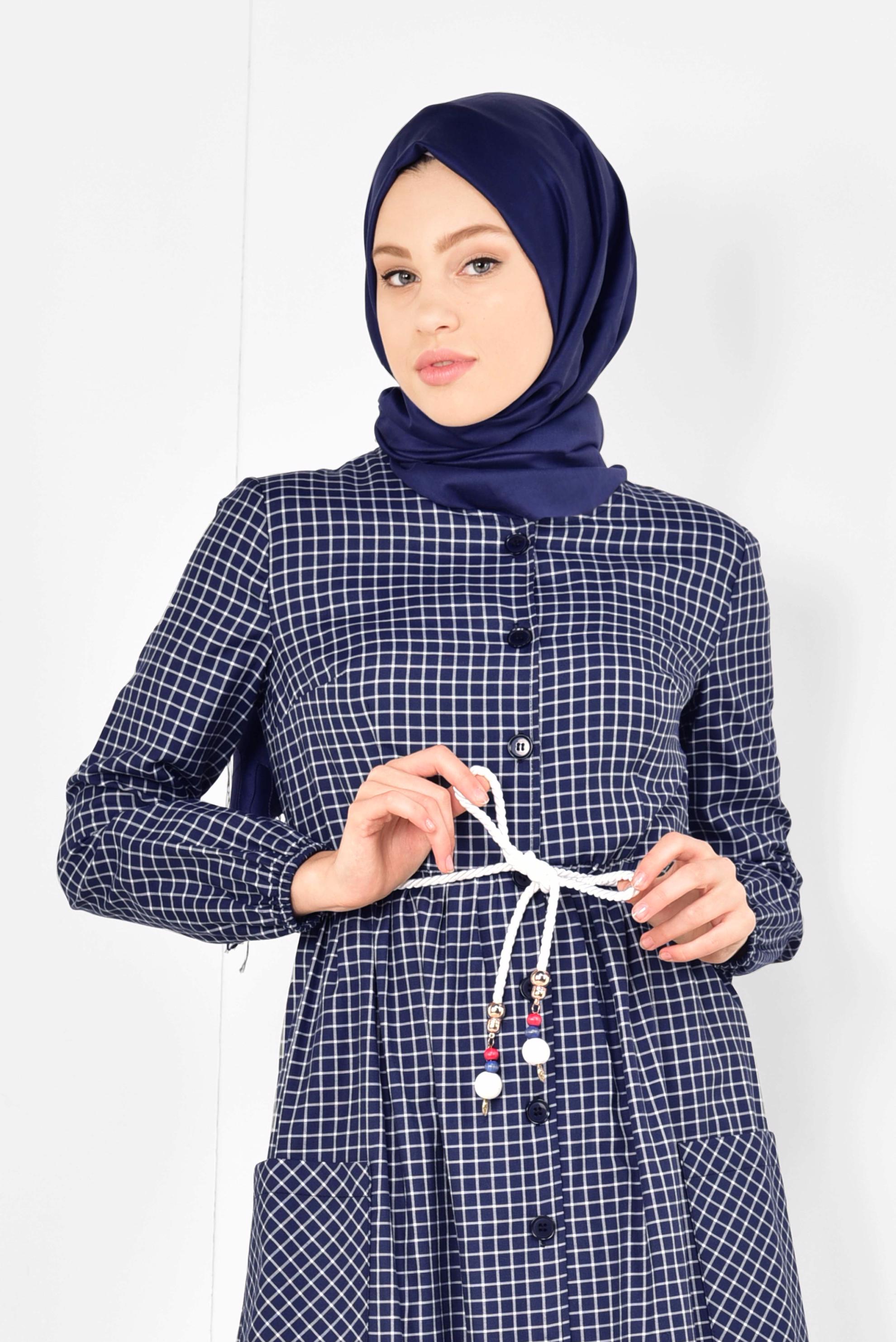 Tesettür giyim LACİVERT ETEK UCU FIRFIRLI PÖTİKARE ELBİSE 4995 