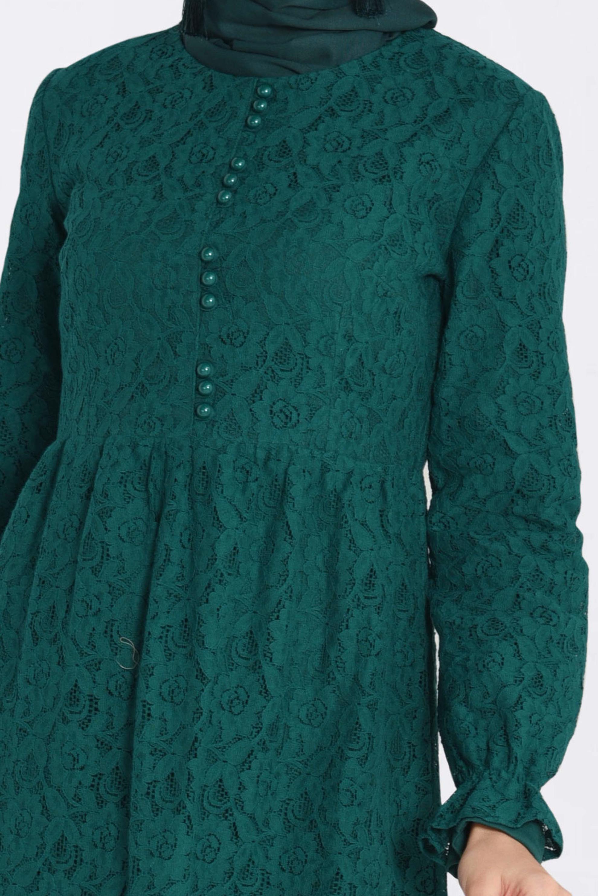 Tesettür giyim YEŞİL DANTELLİ DÜĞME DETAYLI ELBİSE 4390-1