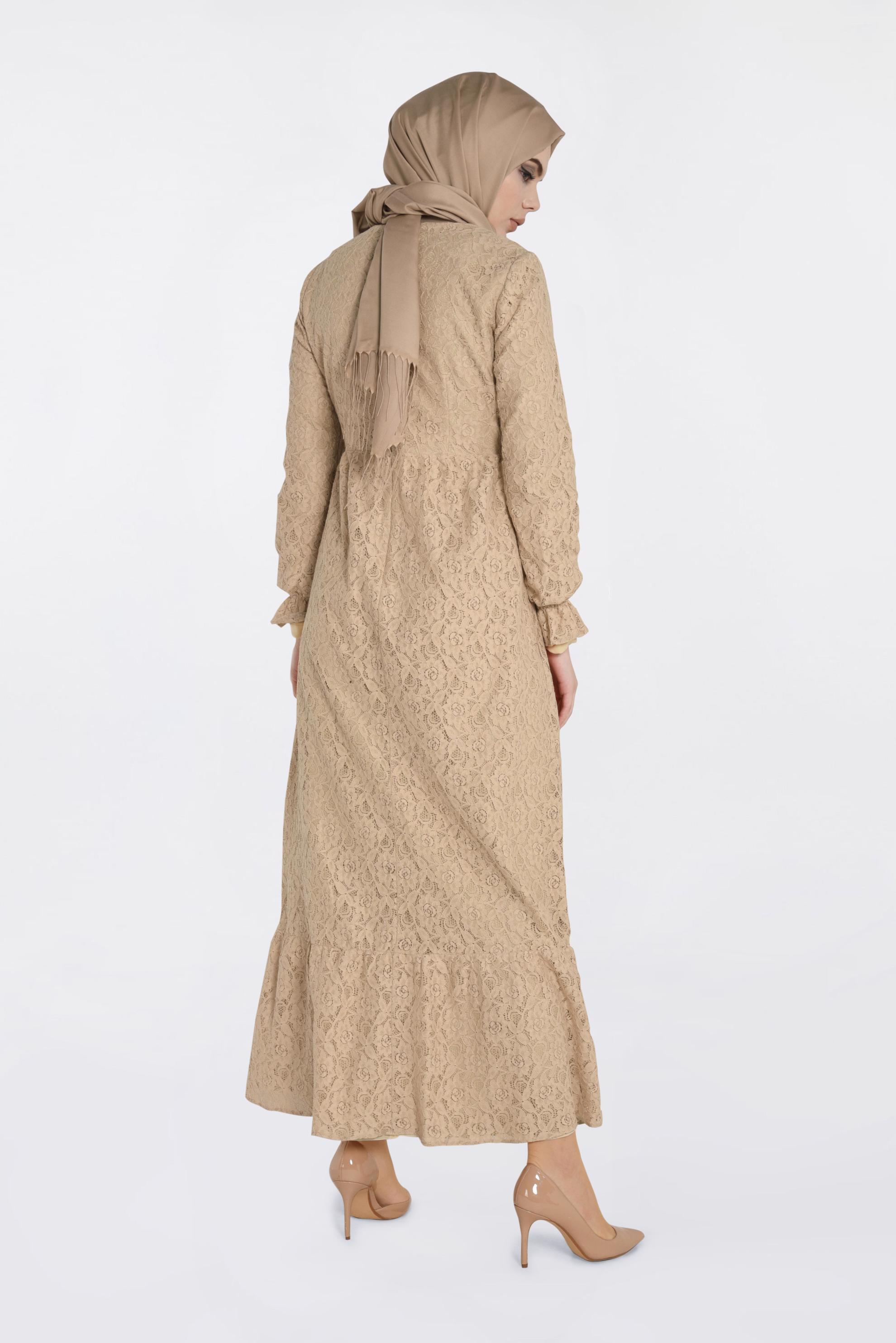 Tesettür giyim ALTIN DANTELLİ DÜĞME DETAYLI ELBİSE 4390-1