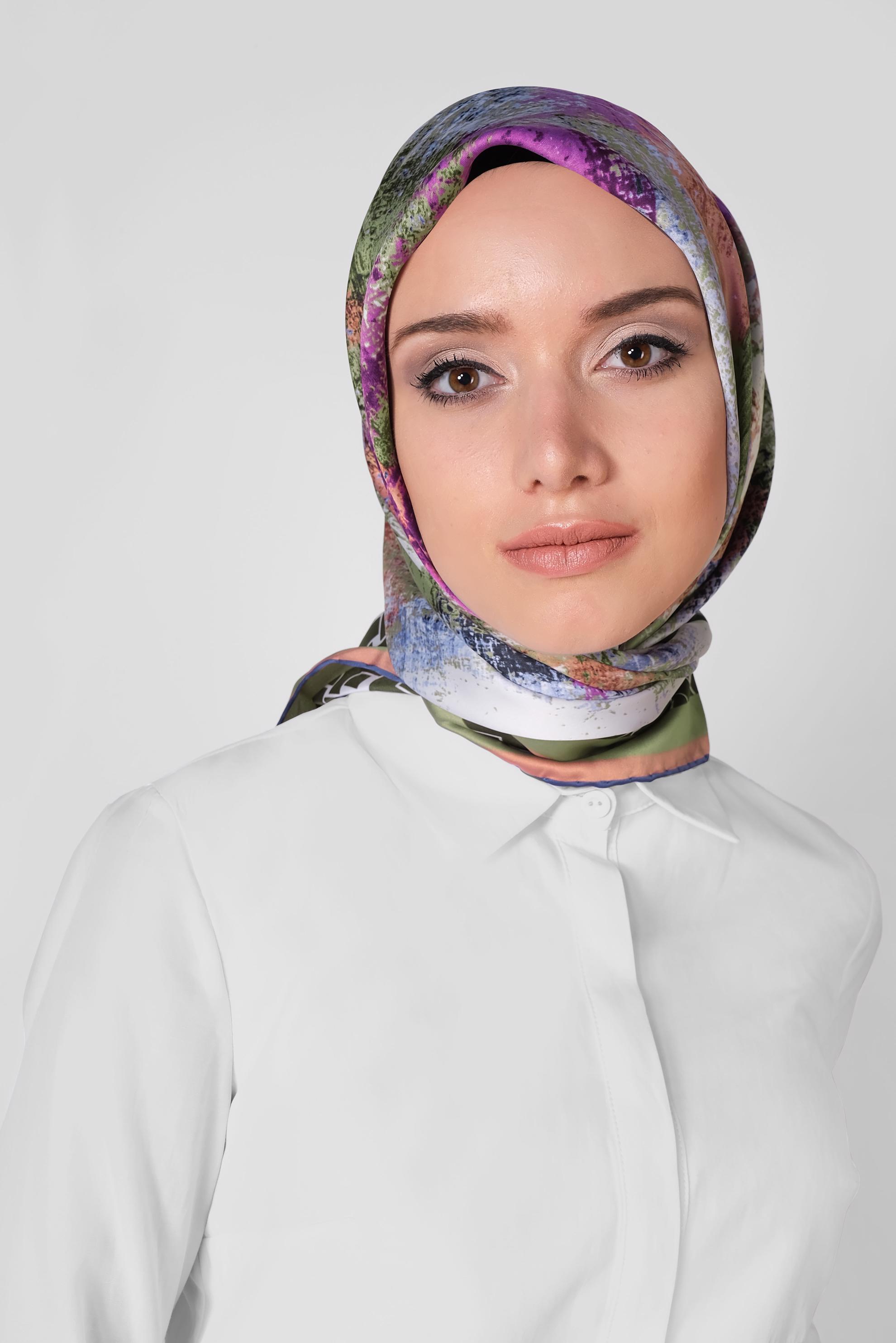 Tesettür giyim HAKİ 11435-1  ALVİNA DESENLİ EŞARP