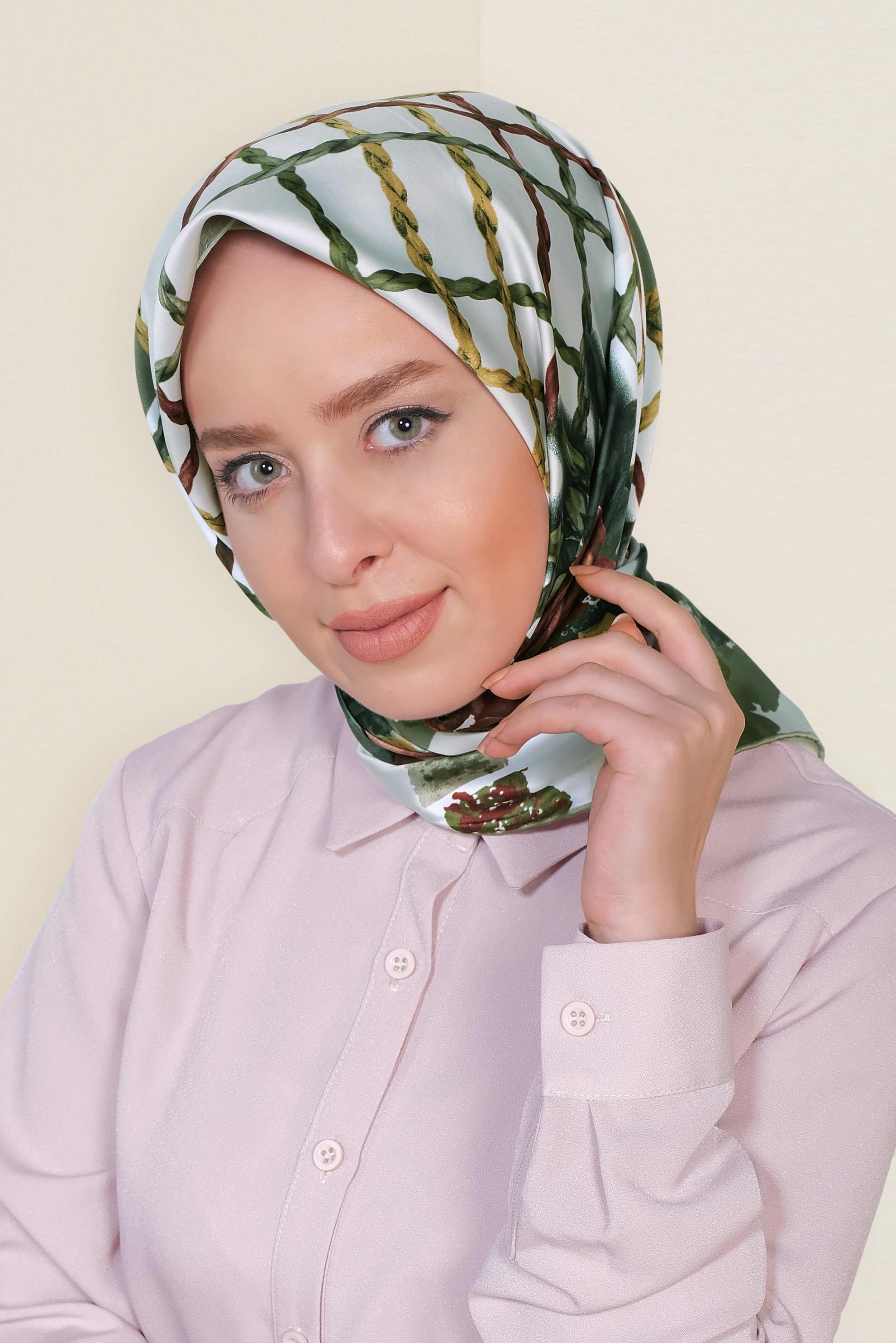 Tesettür giyim HAKİ 12183-1 ALVİNA DESENLİ EŞARP