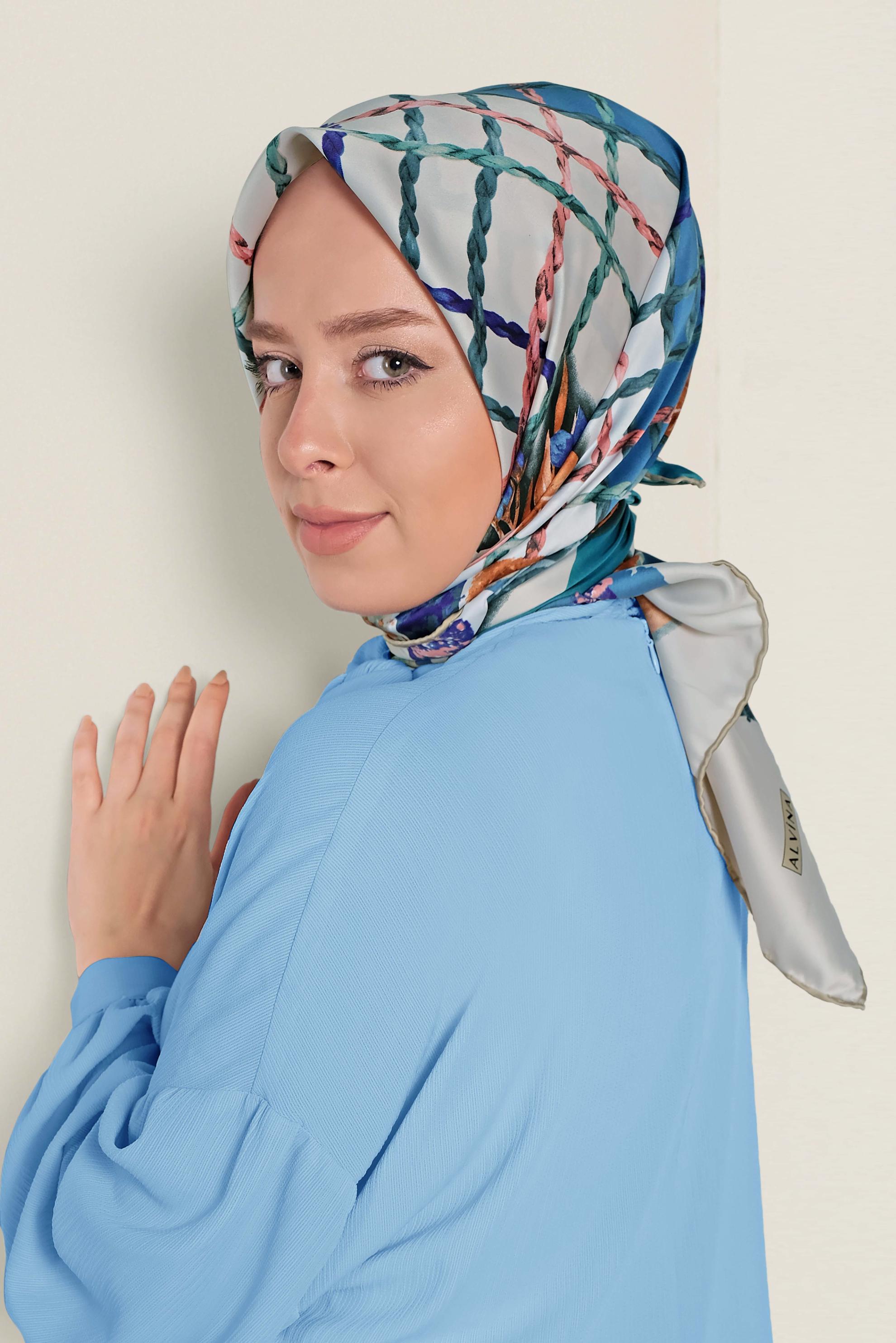 Tesettür giyim MAVİ 12183-1 ALVİNA DESENLİ EŞARP