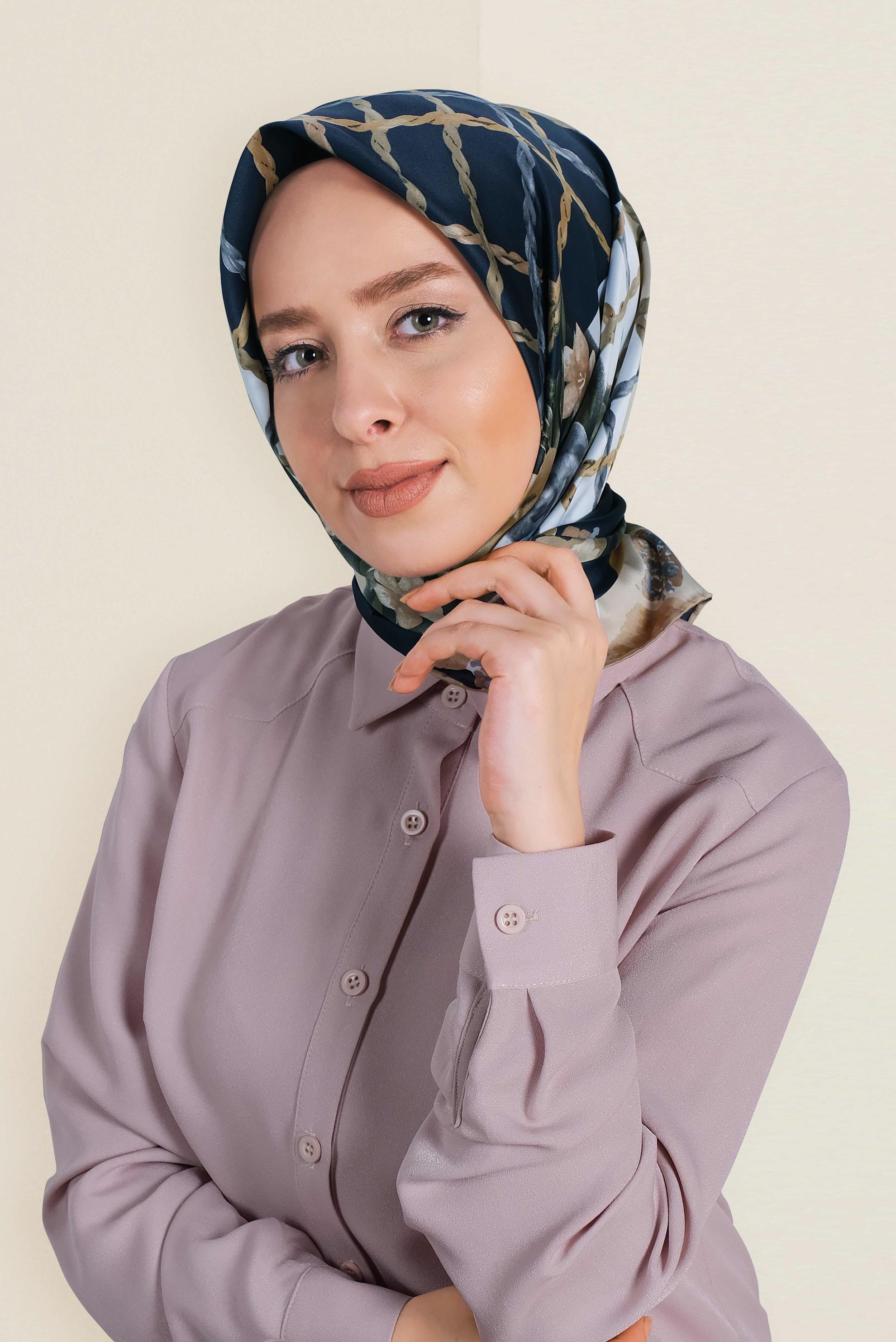 Tesettür giyim LACİVERT 12183-1 ALVİNA DESENLİ EŞARP