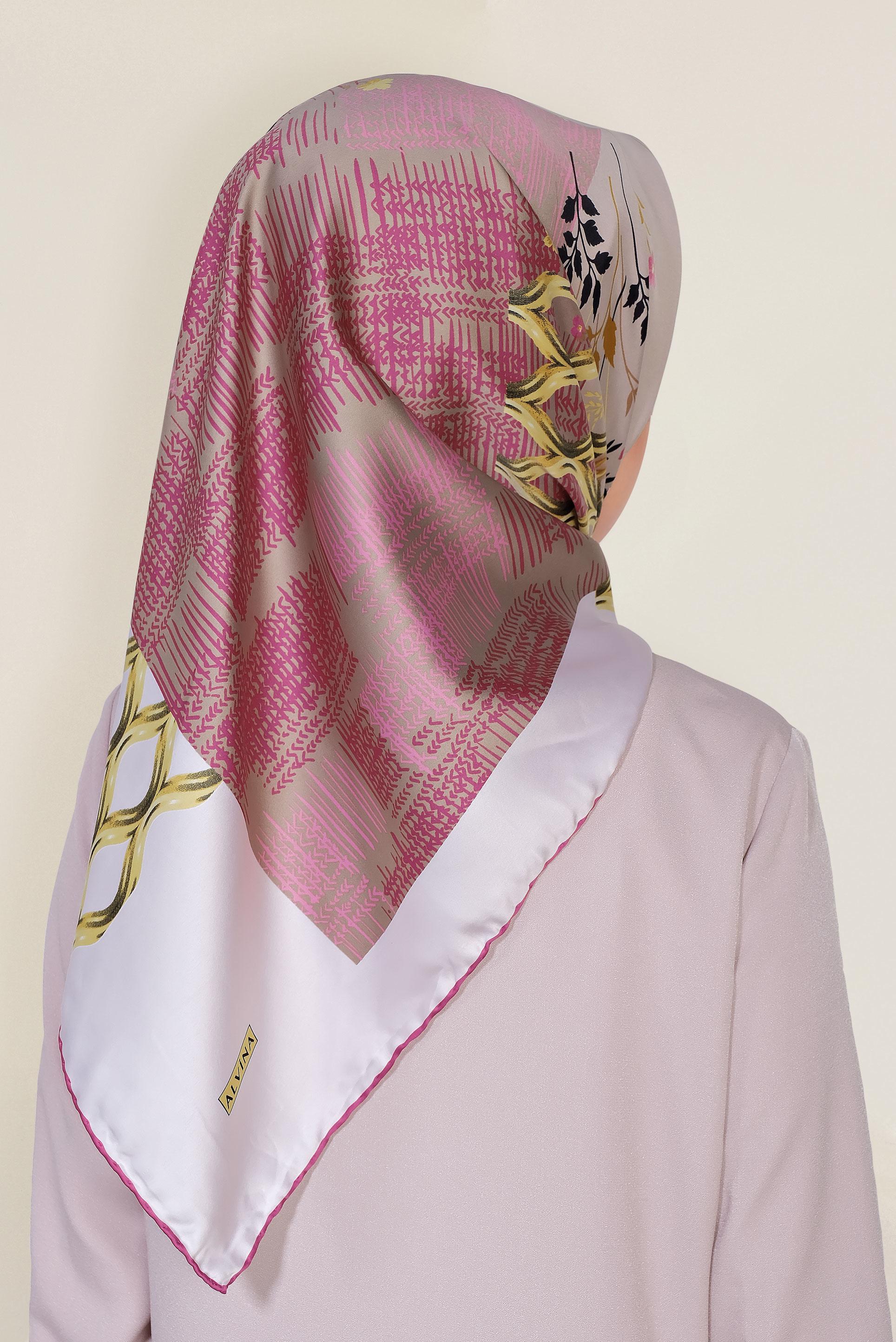 Tesettür giyim FUŞYA 13310-1 ALVİNA DESENLİ EŞARP