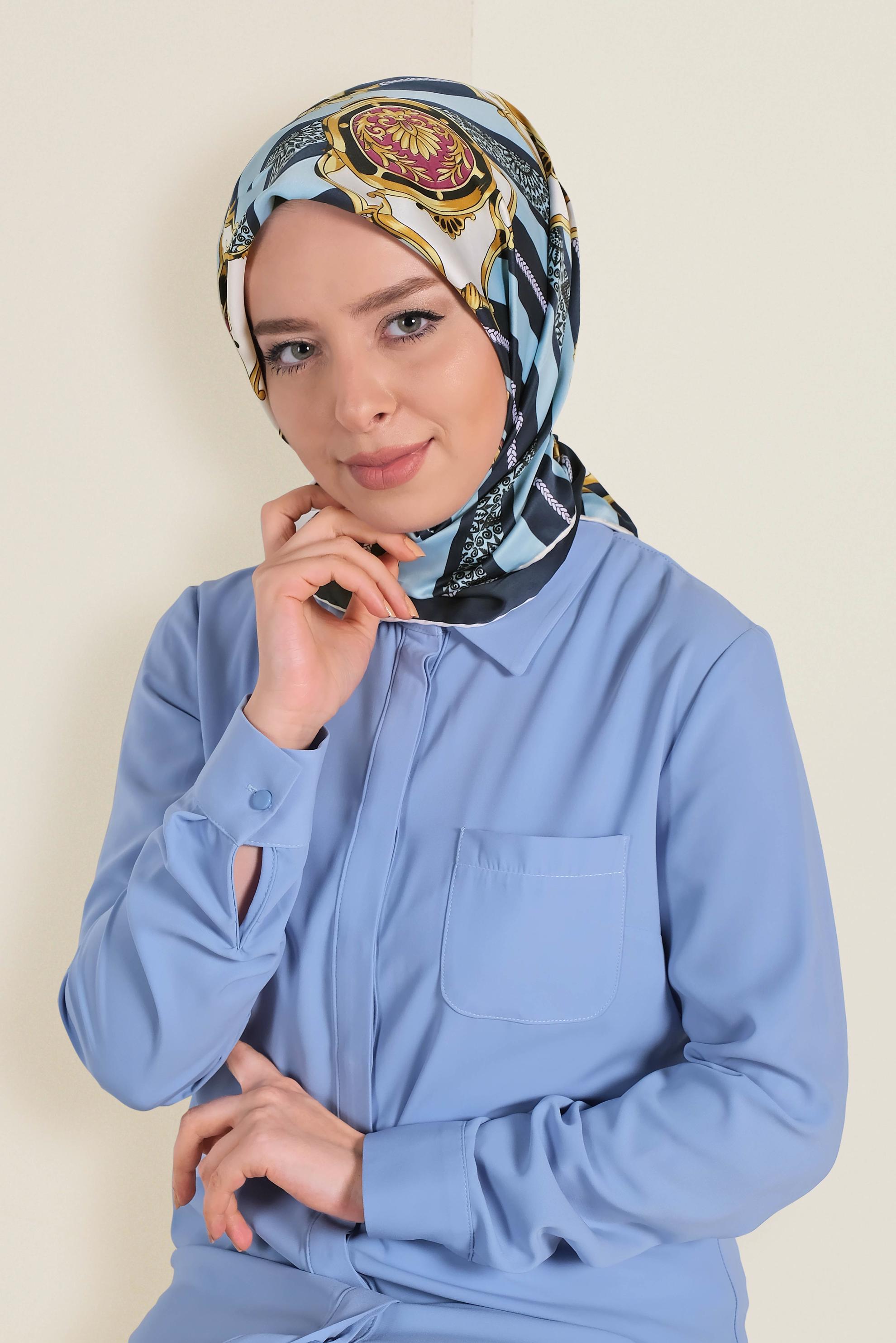 Tesettür giyim MAVİ 13311-1 ALVİNA DESENLİ EŞARP