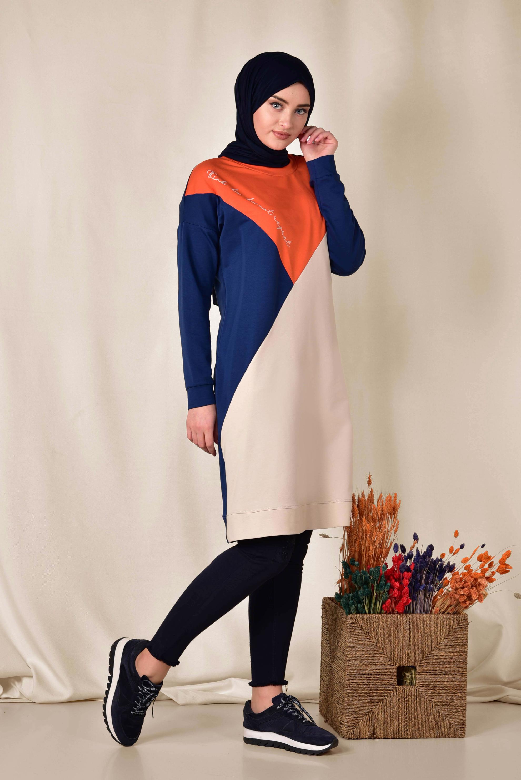 Tesettür giyim LACİVERT YAZI DETAYLI 3 RENKLİ EŞOFMAN TUNİK 4043