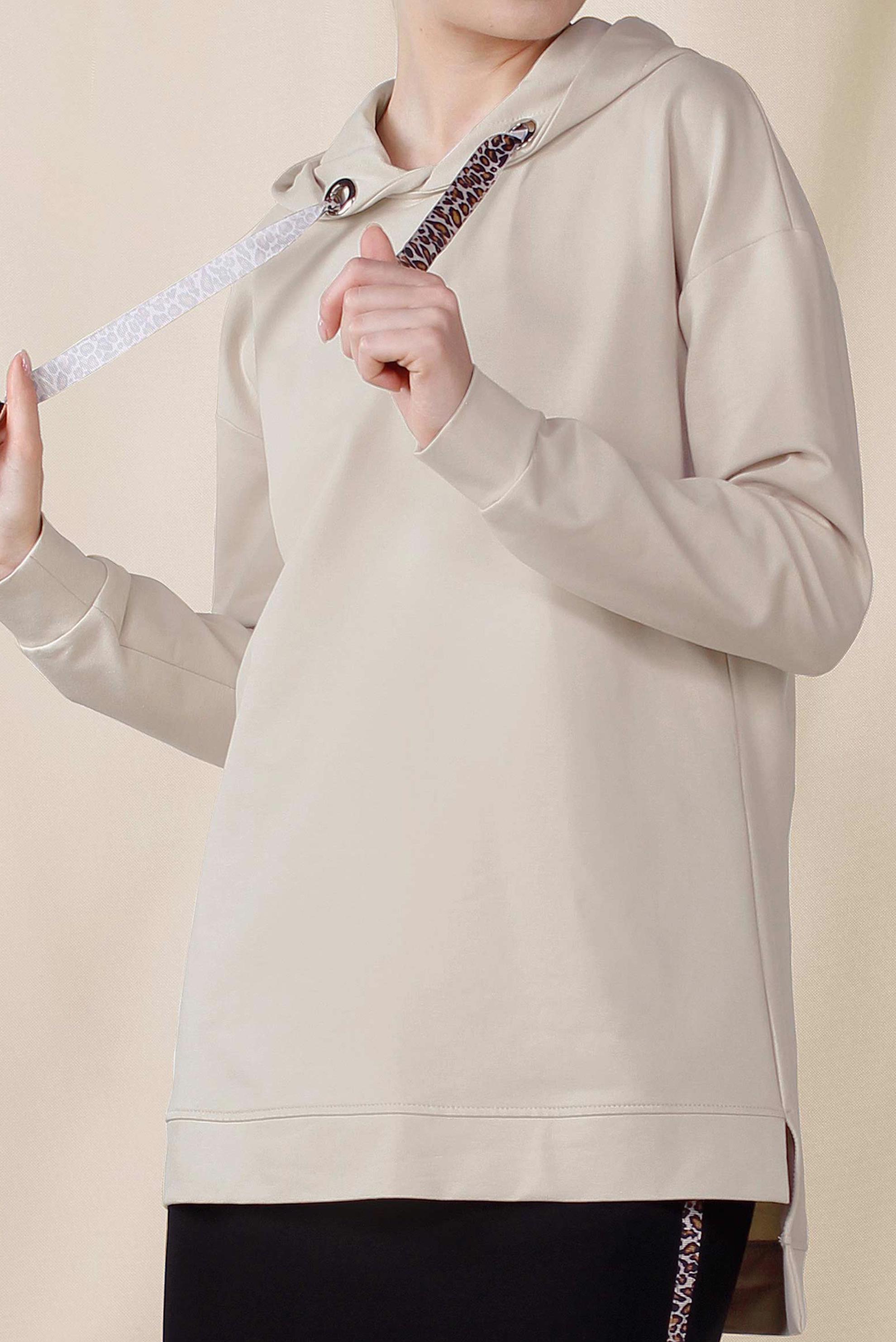 Tesettür giyim BEJ LEOPAR DESEN ŞERİTLİ ETEKLİ EŞOFMAN TAKIMI 4068 