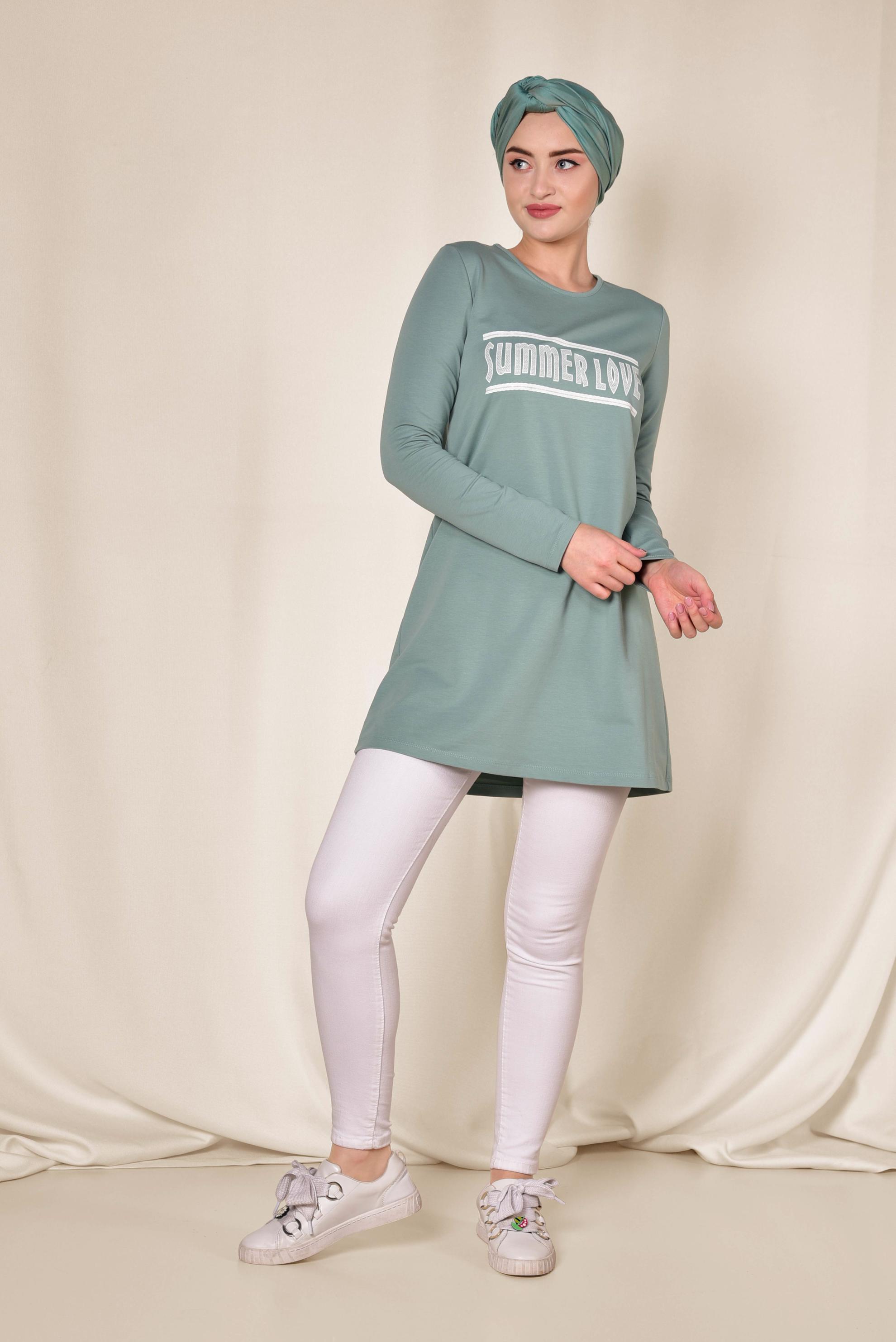 Tesettür giyim YEŞİL YAZI BASKILI EŞOFMAN TUNİK 4075 