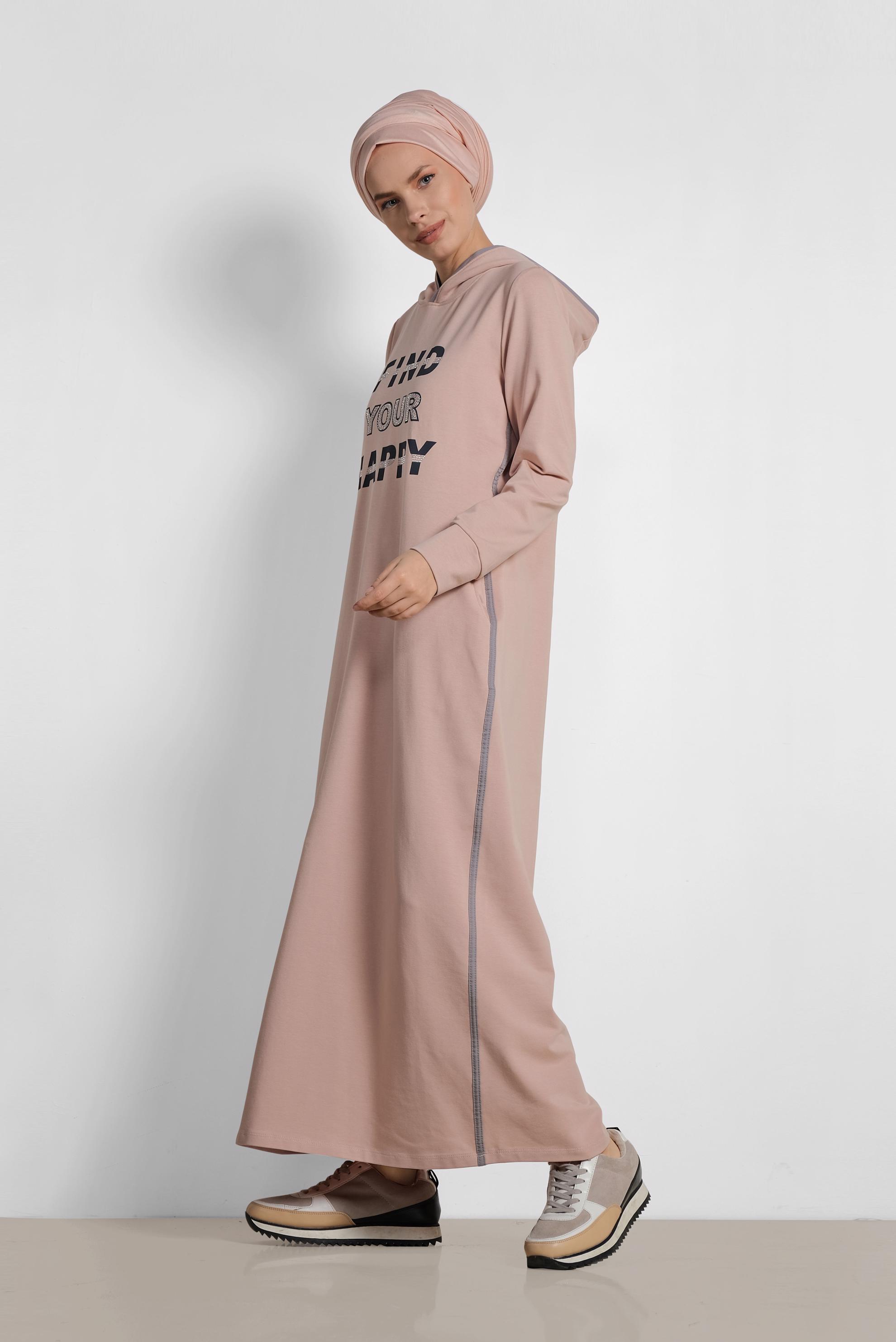 Tesettür giyim PUDRA TAŞ VE YAZI DETAYLI EŞOFMAN ELBİSE 4228