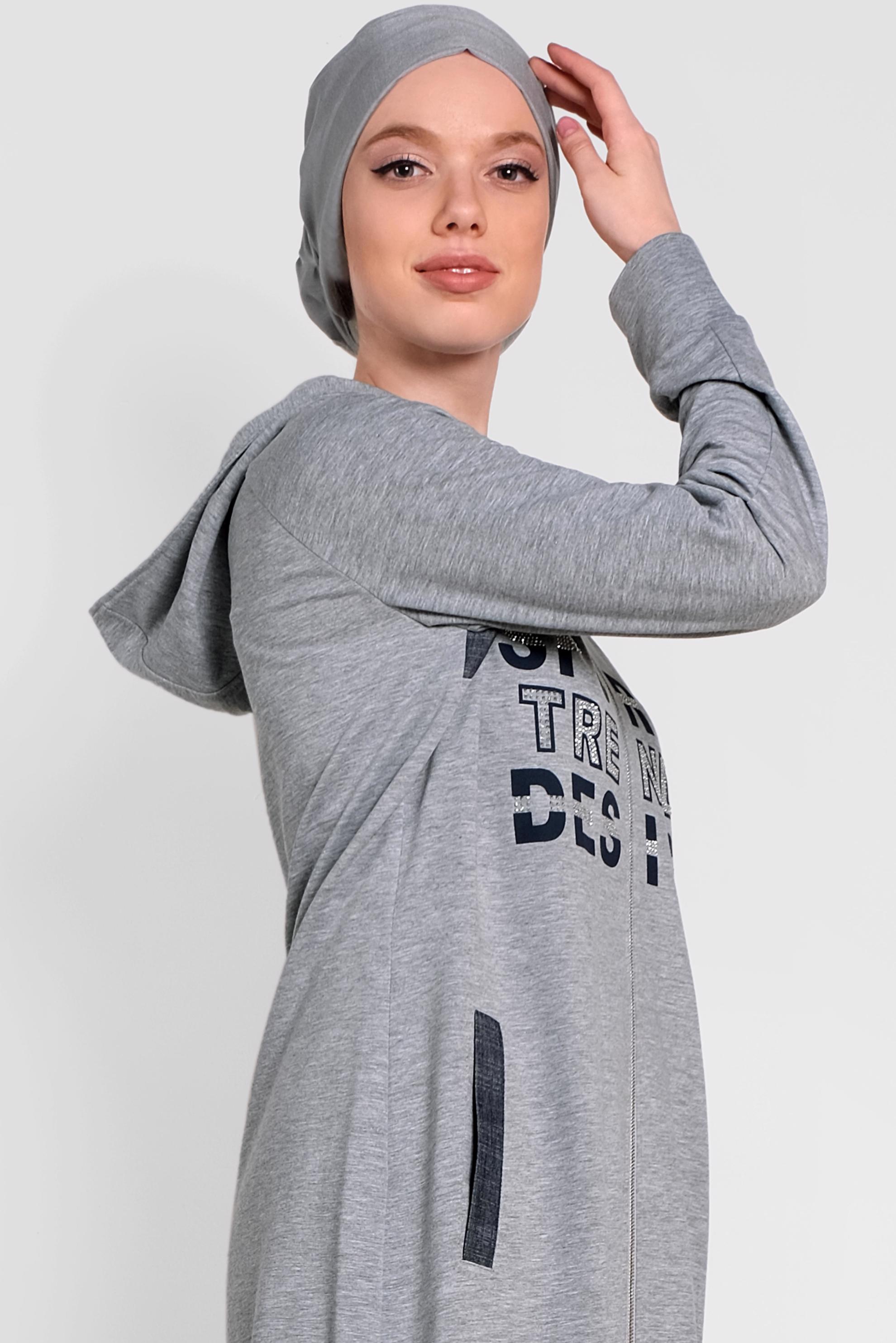 Tesettür giyim GRİ TAŞ VE YAZI BASKILI EŞOFMAN TUNİK 4340  