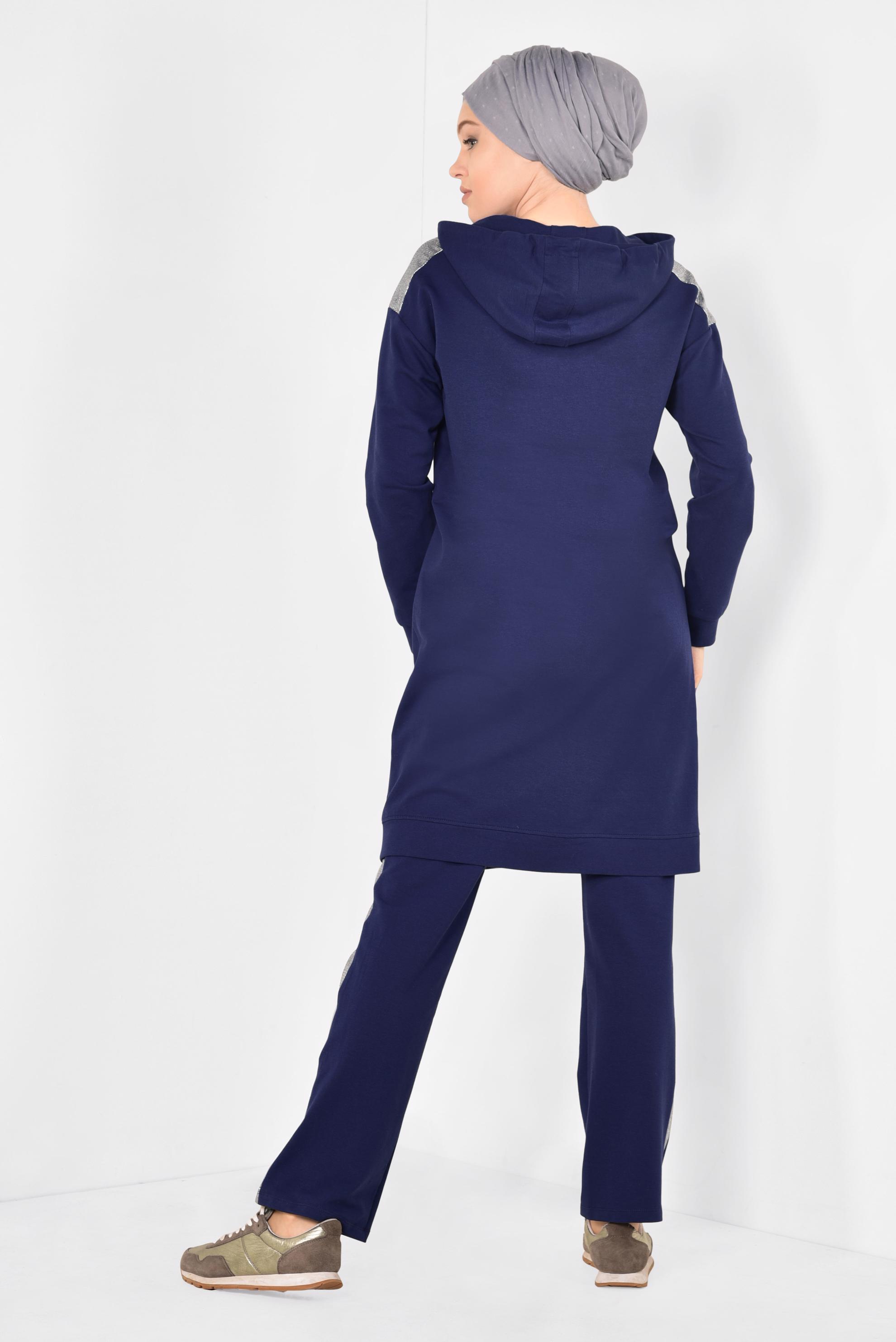Tesettür giyim LACİVERT ALVİNA LOGOLU KAPÜŞONLU PANTOLONLU EŞOFMAN TAKIMI 4870