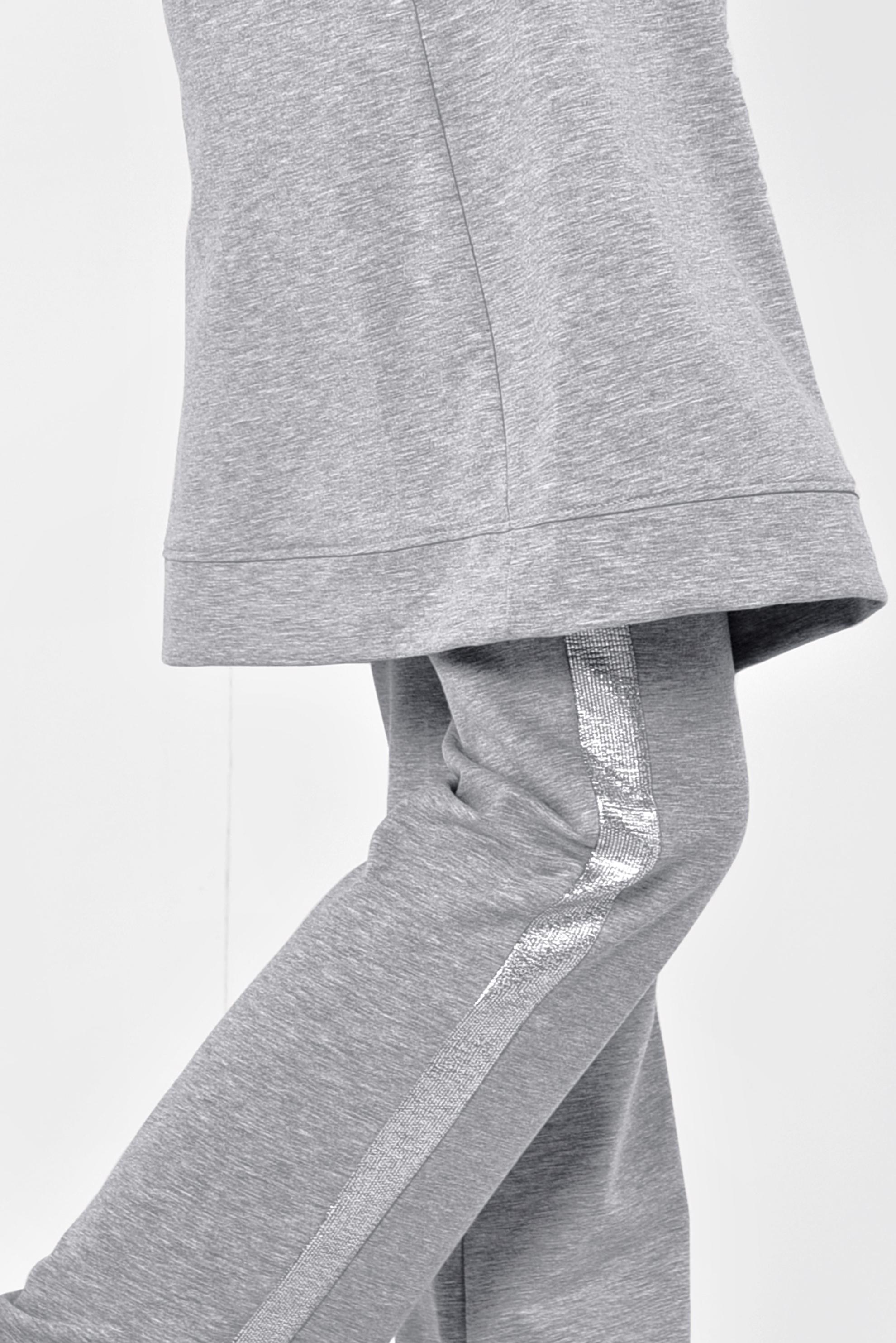 Tesettür giyim GRİ ALVİNA LOGOLU KAPÜŞONLU PANTOLONLU EŞOFMAN TAKIMI 4870