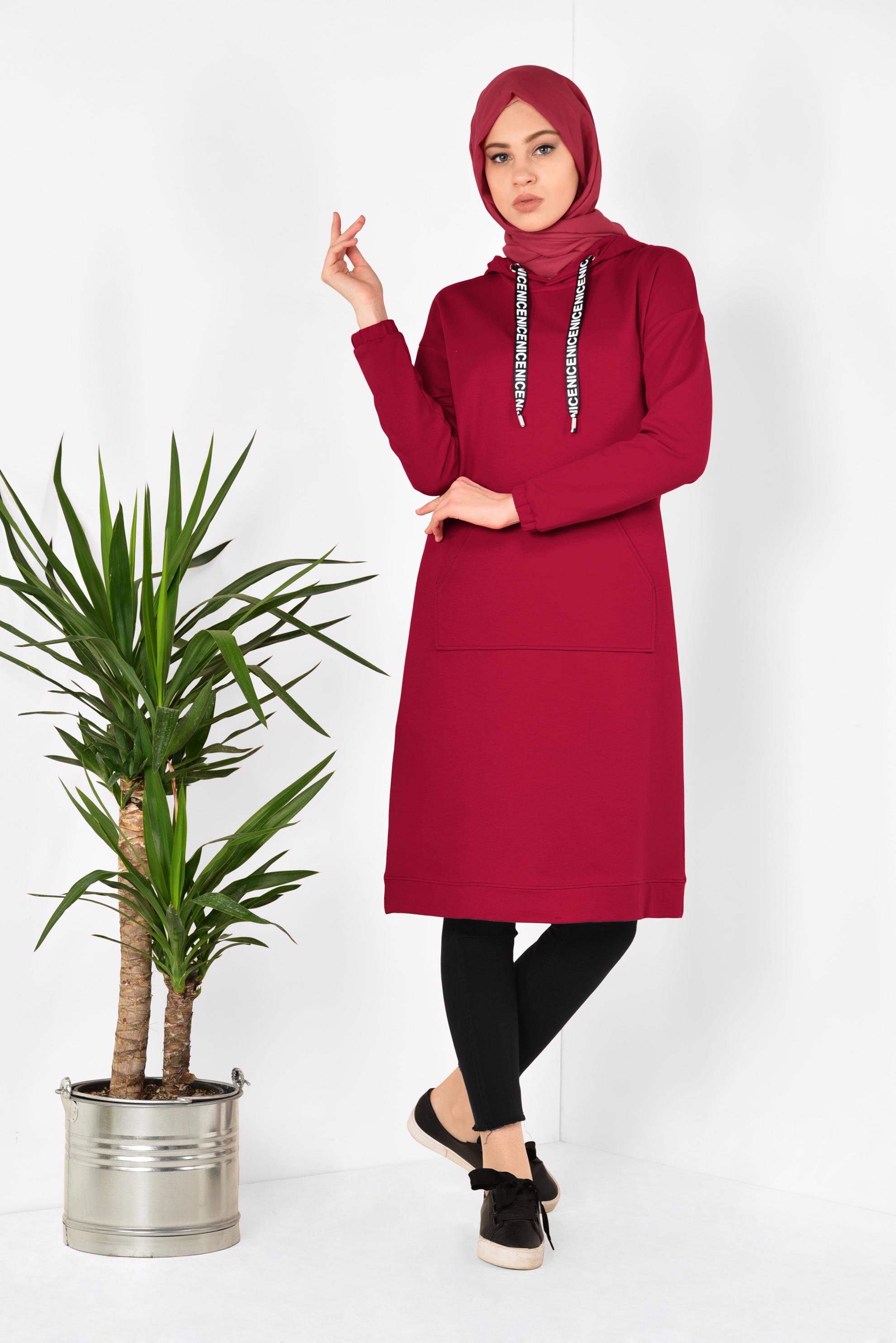 Tesettür giyim KIRMIZI CEP DETAYLI KAPÜŞONLU SPOR TUNİK 4872 