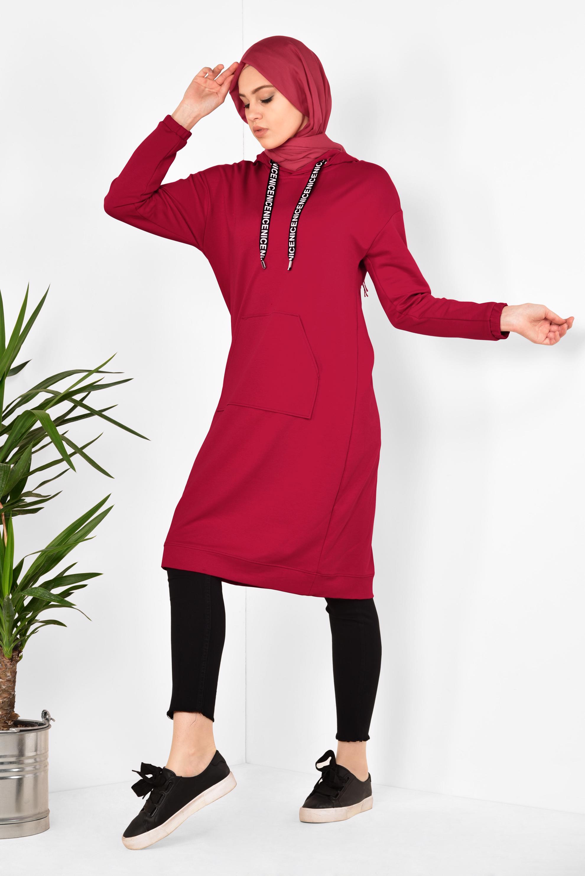 Tesettür giyim KIRMIZI CEP DETAYLI KAPÜŞONLU SPOR TUNİK 4872 