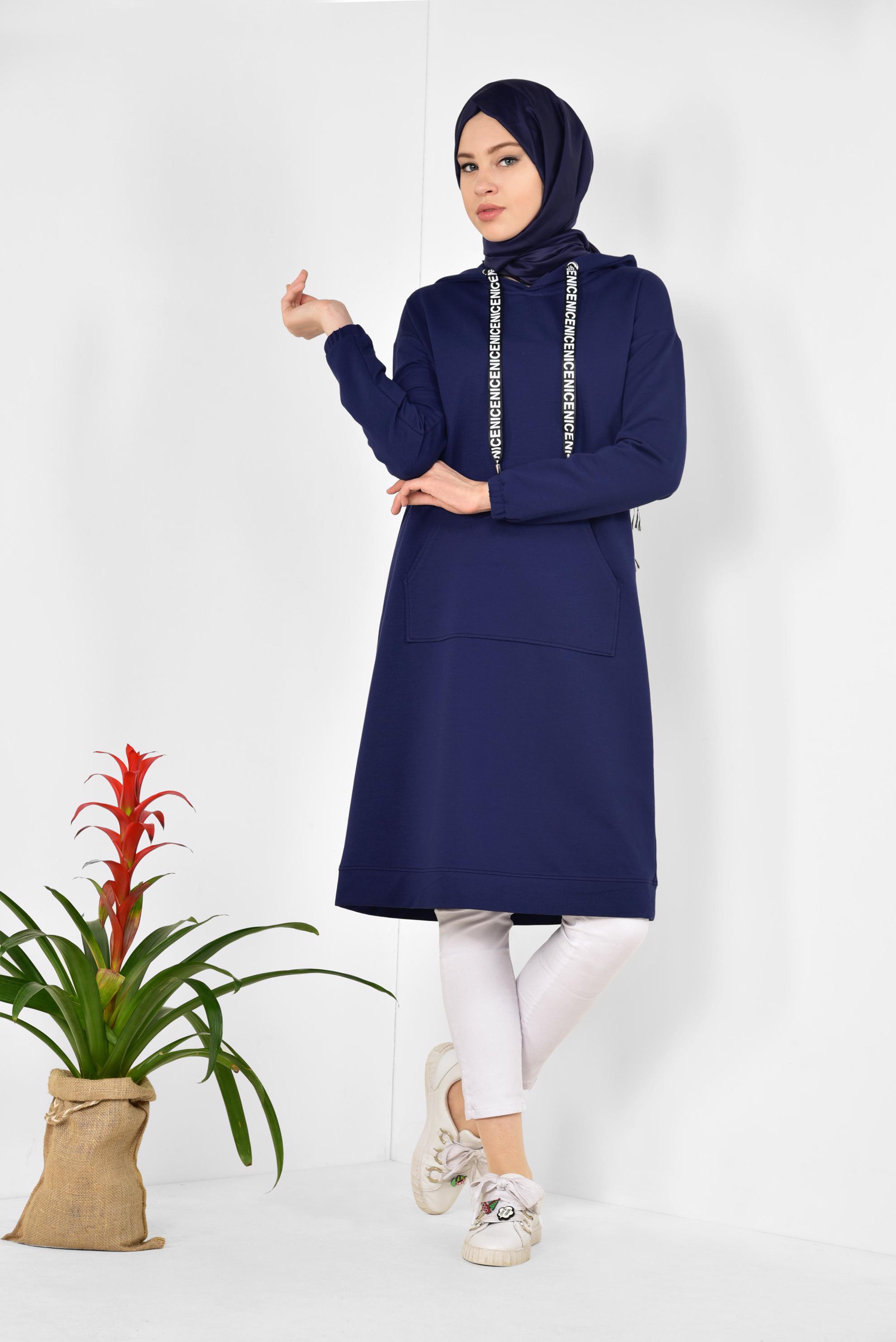 Tesettür giyim LACİVERT CEP DETAYLI KAPÜŞONLU SPOR TUNİK 4872 