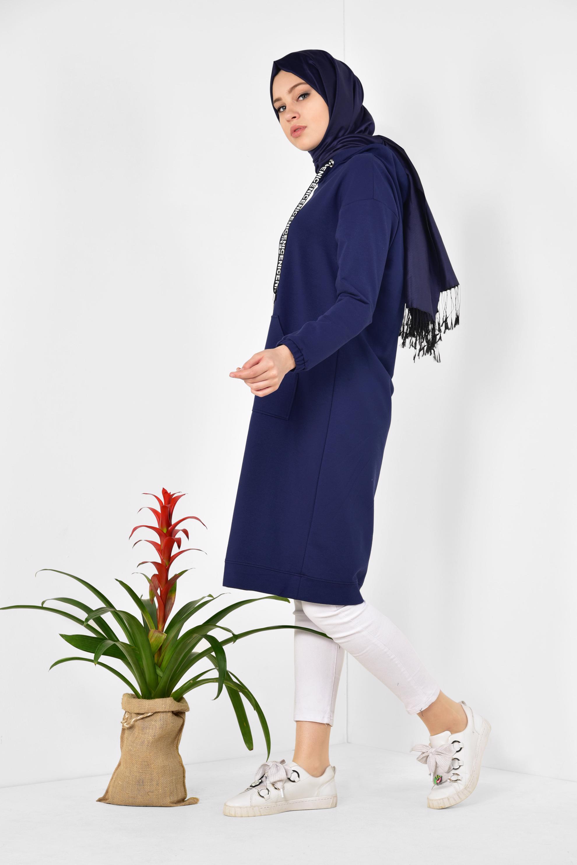 Tesettür giyim LACİVERT CEP DETAYLI KAPÜŞONLU SPOR TUNİK 4872 